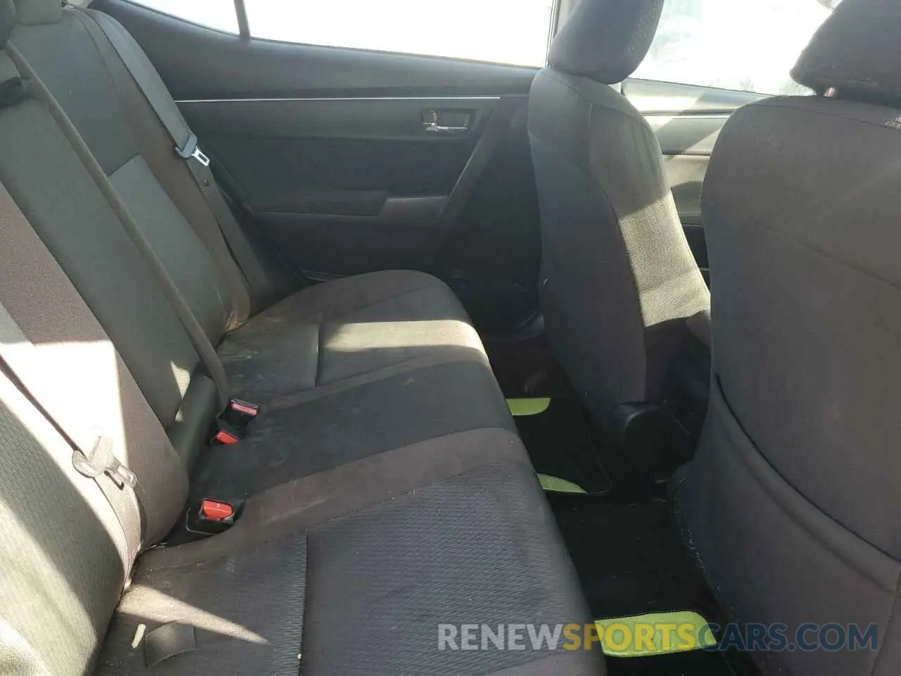 10 Фотография поврежденного автомобиля 2T1BURHE6KC231835 TOYOTA COROLLA 2019