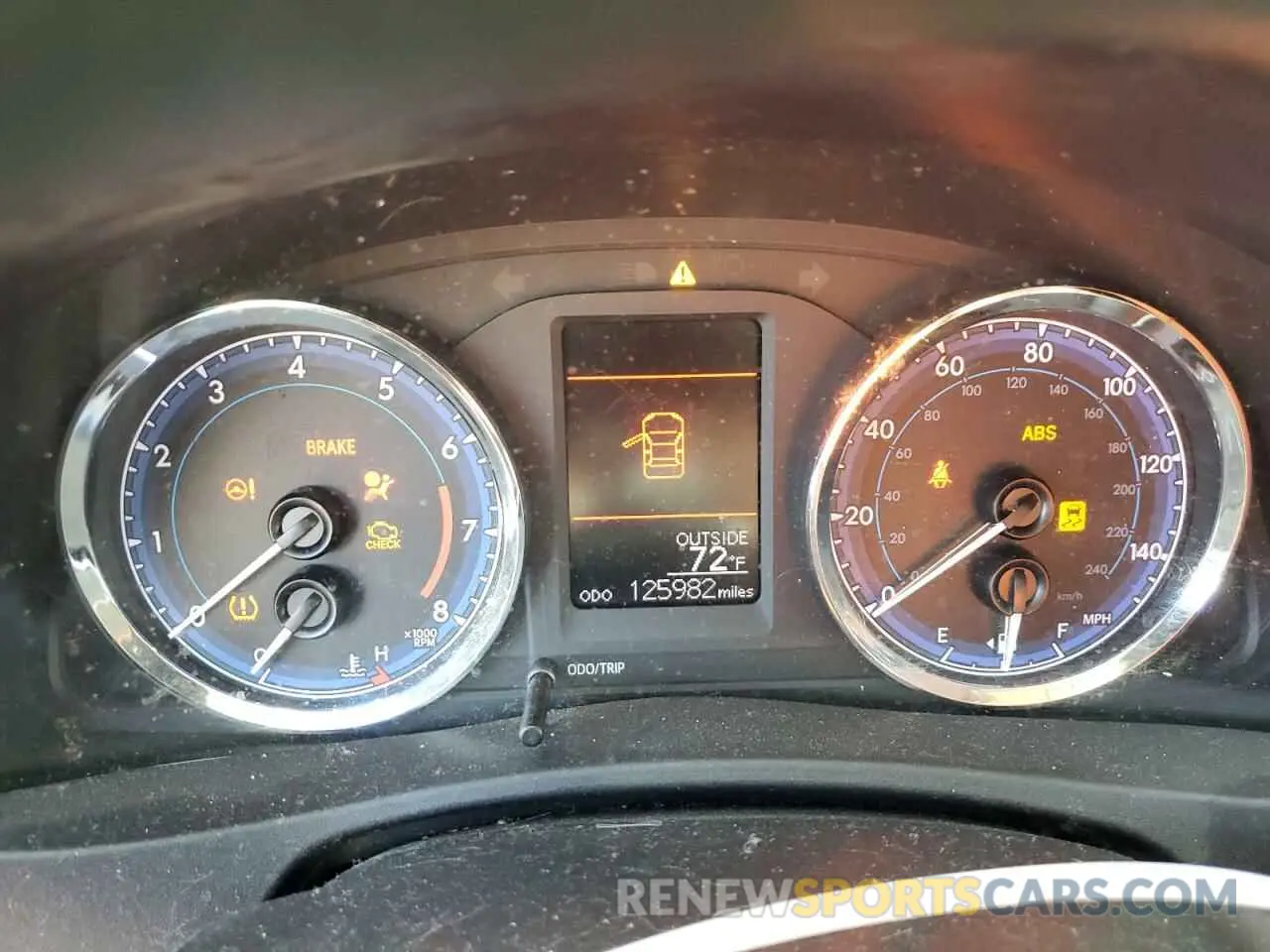 9 Фотография поврежденного автомобиля 2T1BURHE6KC231835 TOYOTA COROLLA 2019