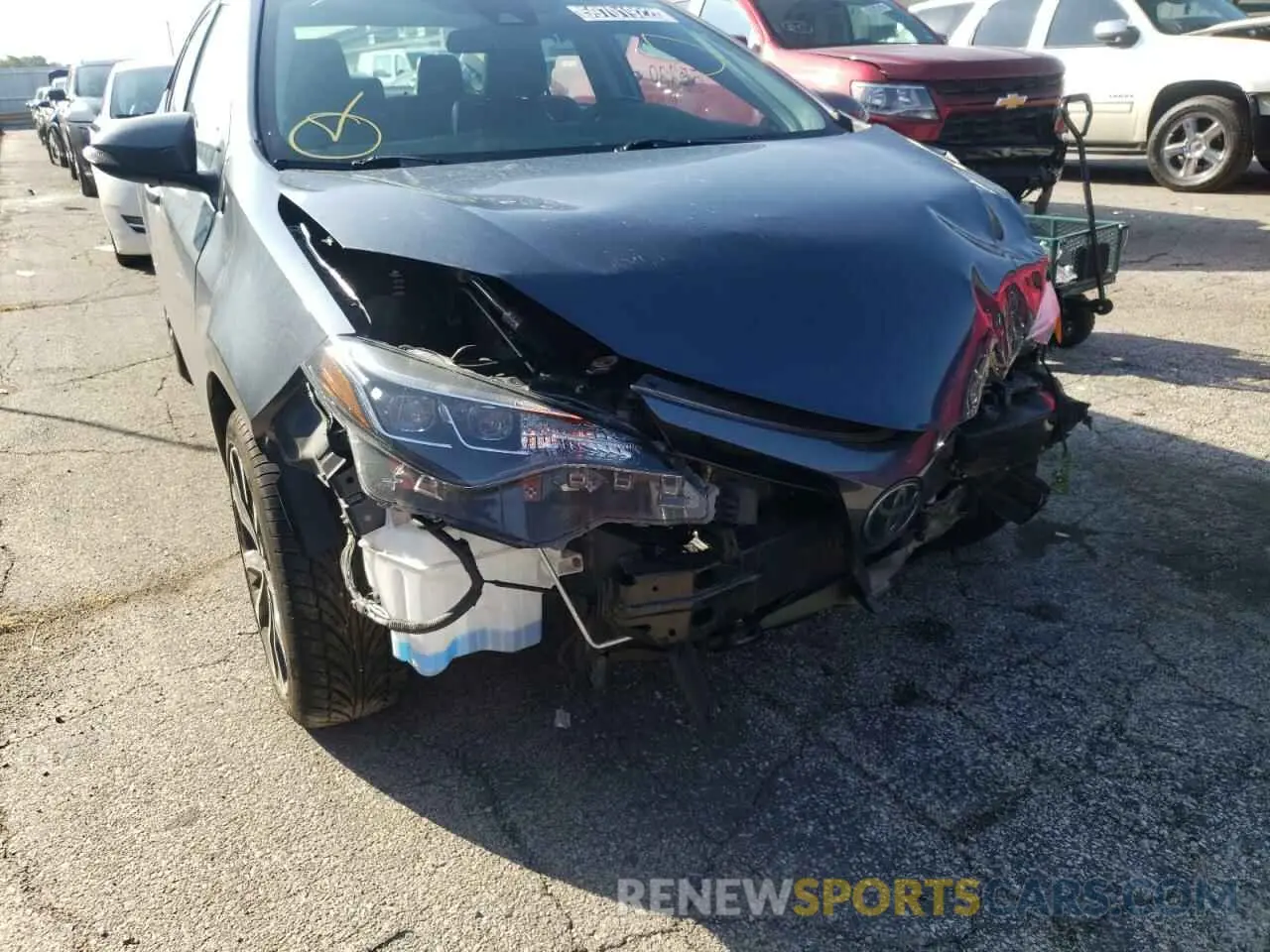 9 Фотография поврежденного автомобиля 2T1BURHE6KC241930 TOYOTA COROLLA 2019