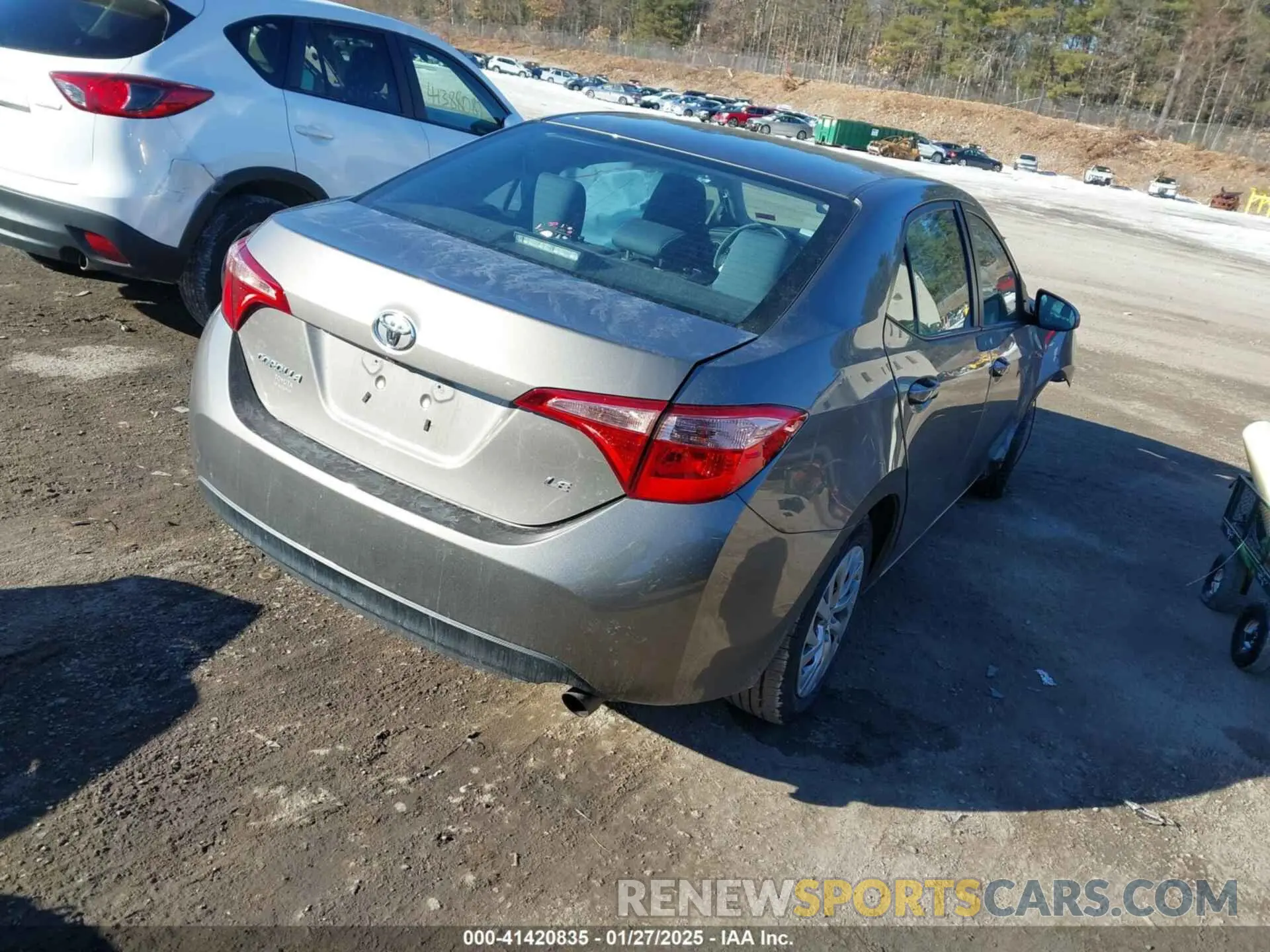 4 Фотография поврежденного автомобиля 2T1BURHE7KC135356 TOYOTA COROLLA 2019