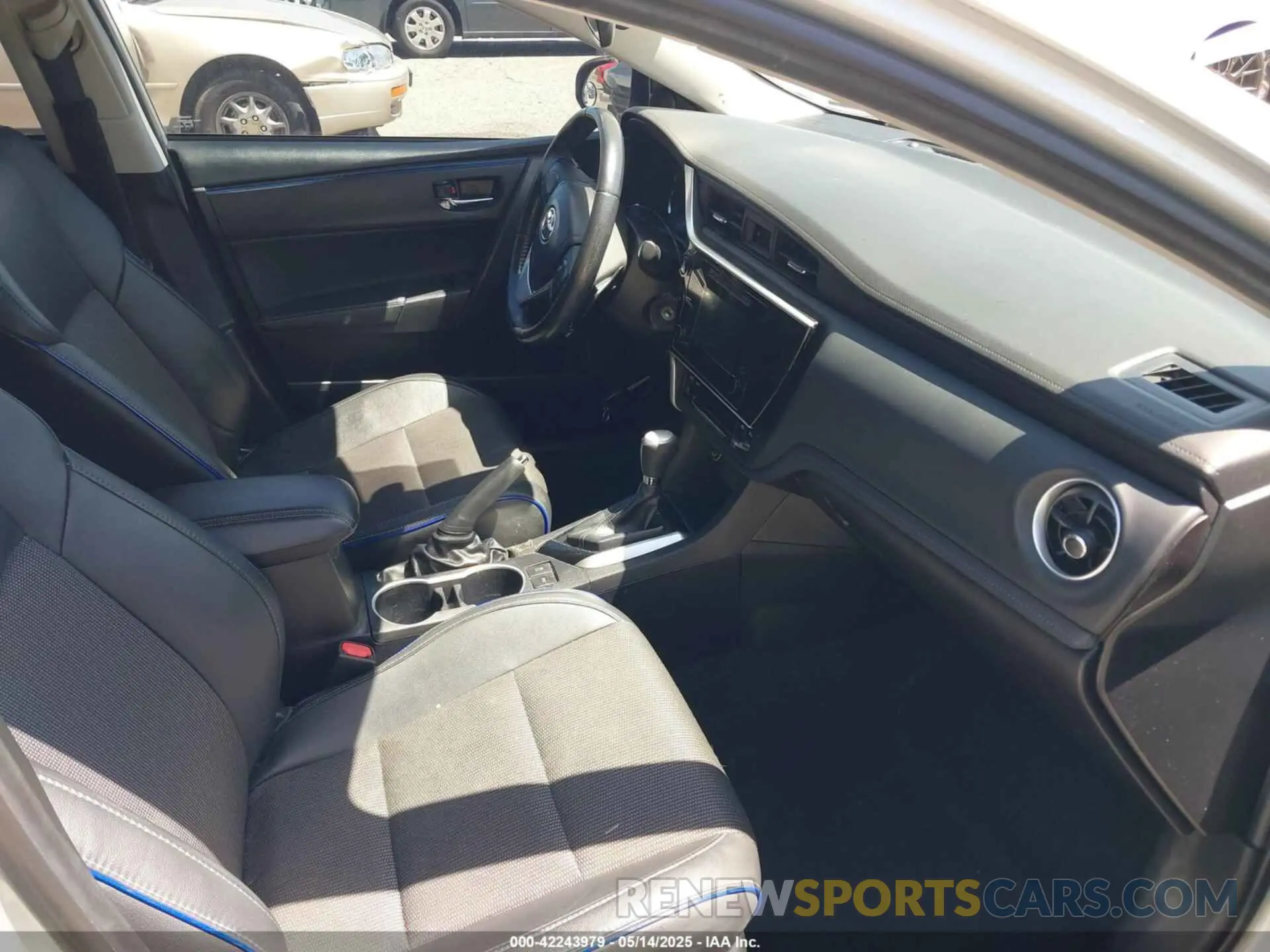 5 Photograph of a damaged car 2T1BURHE7KC139228 TOYOTA COROLLA 2019
