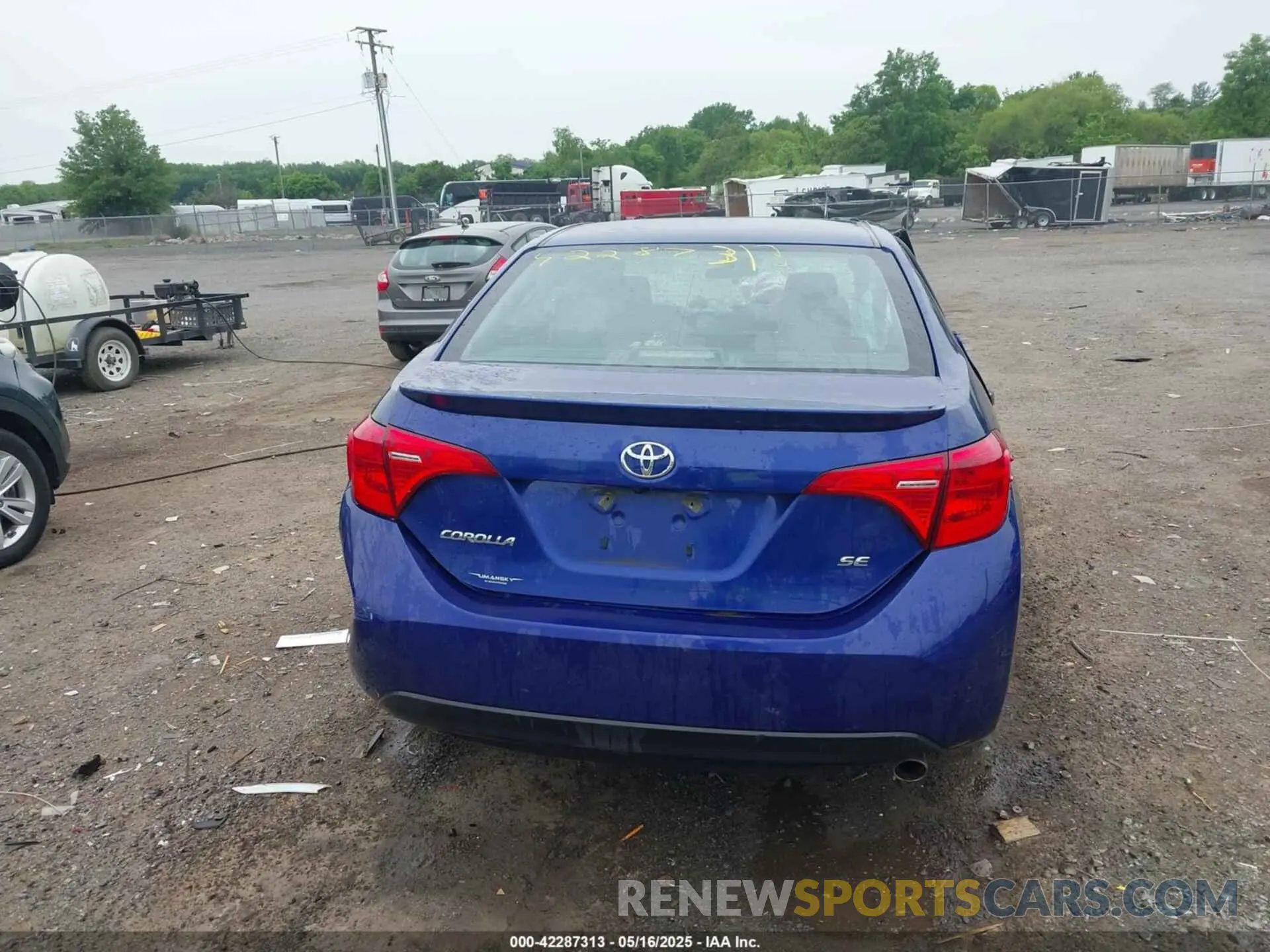 17 Фотография поврежденного автомобиля 2T1BURHE7KC139584 TOYOTA COROLLA 2019