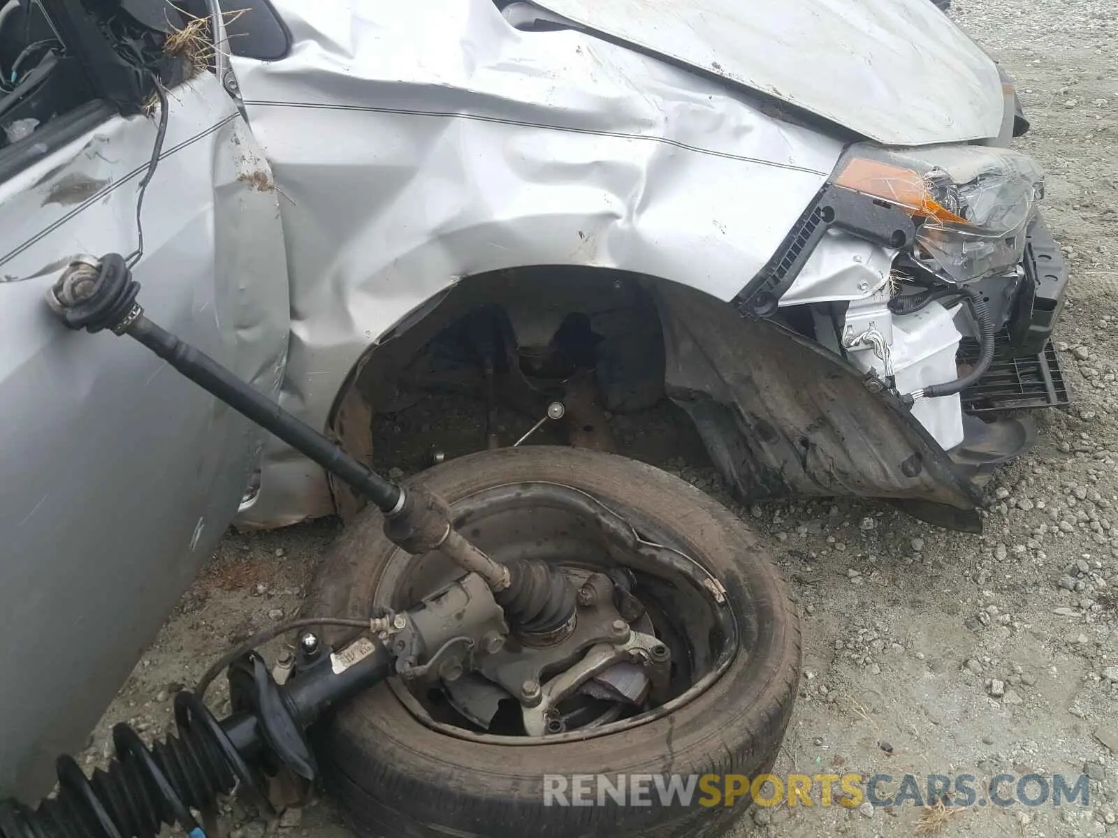 9 Photograph of a damaged car 2T1BURHE7KC156739 TOYOTA COROLLA 2019