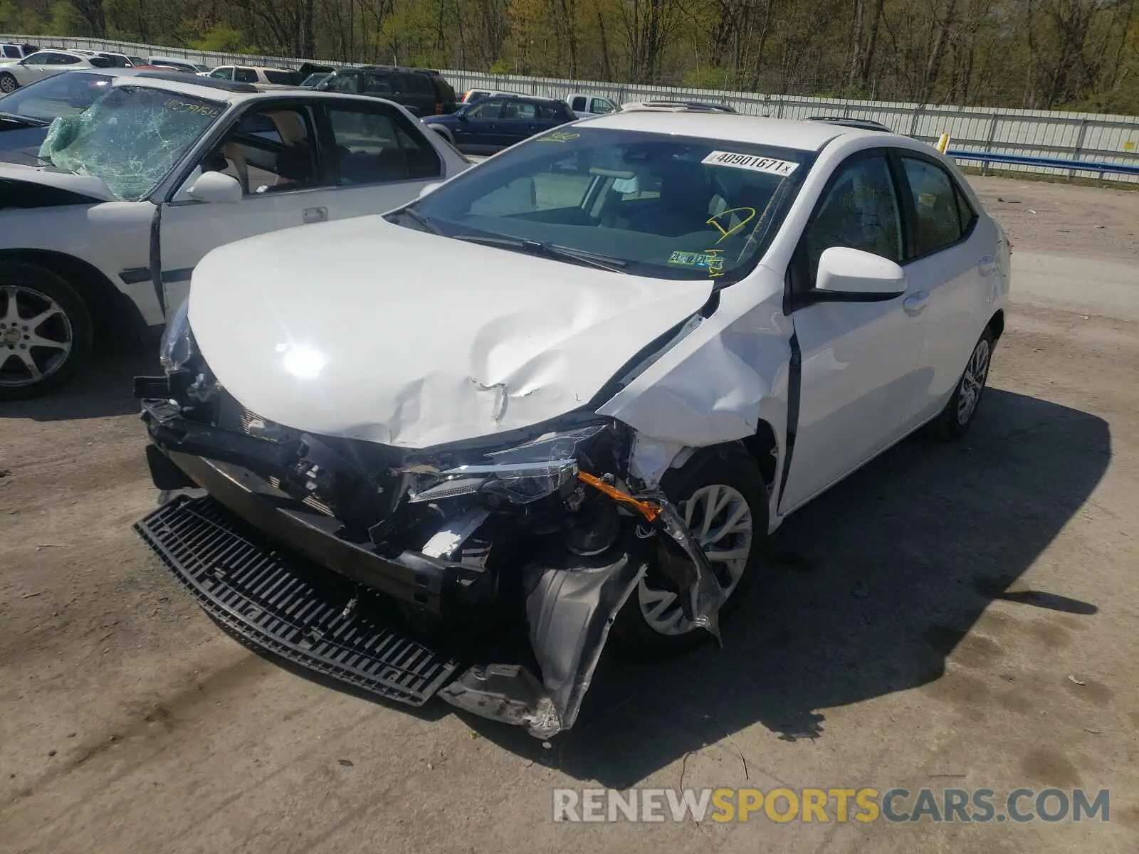2 Photograph of a damaged car 2T1BURHE7KC160323 TOYOTA COROLLA 2019