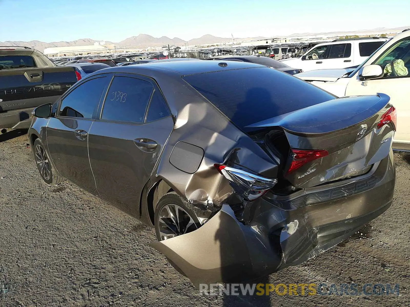 3 Photograph of a damaged car 2T1BURHE7KC161357 TOYOTA COROLLA 2019