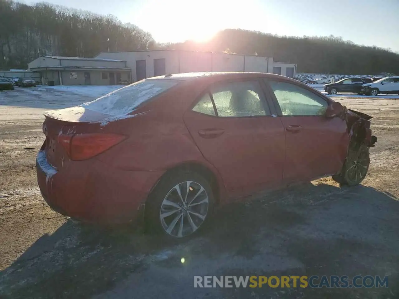 3 Photograph of a damaged car 2T1BURHE7KC166610 TOYOTA COROLLA 2019