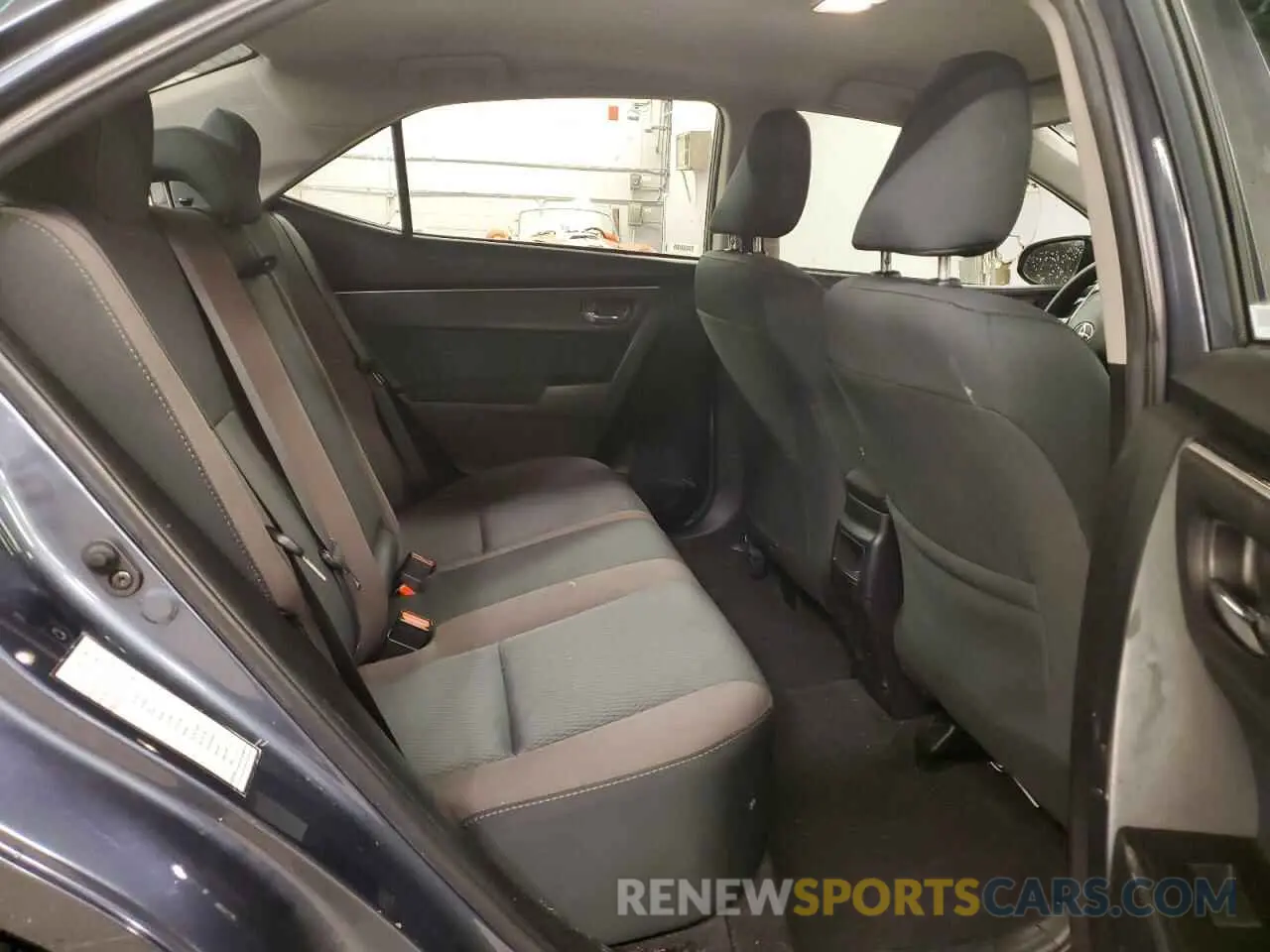 10 Photograph of a damaged car 2T1BURHE7KC171693 TOYOTA COROLLA 2019
