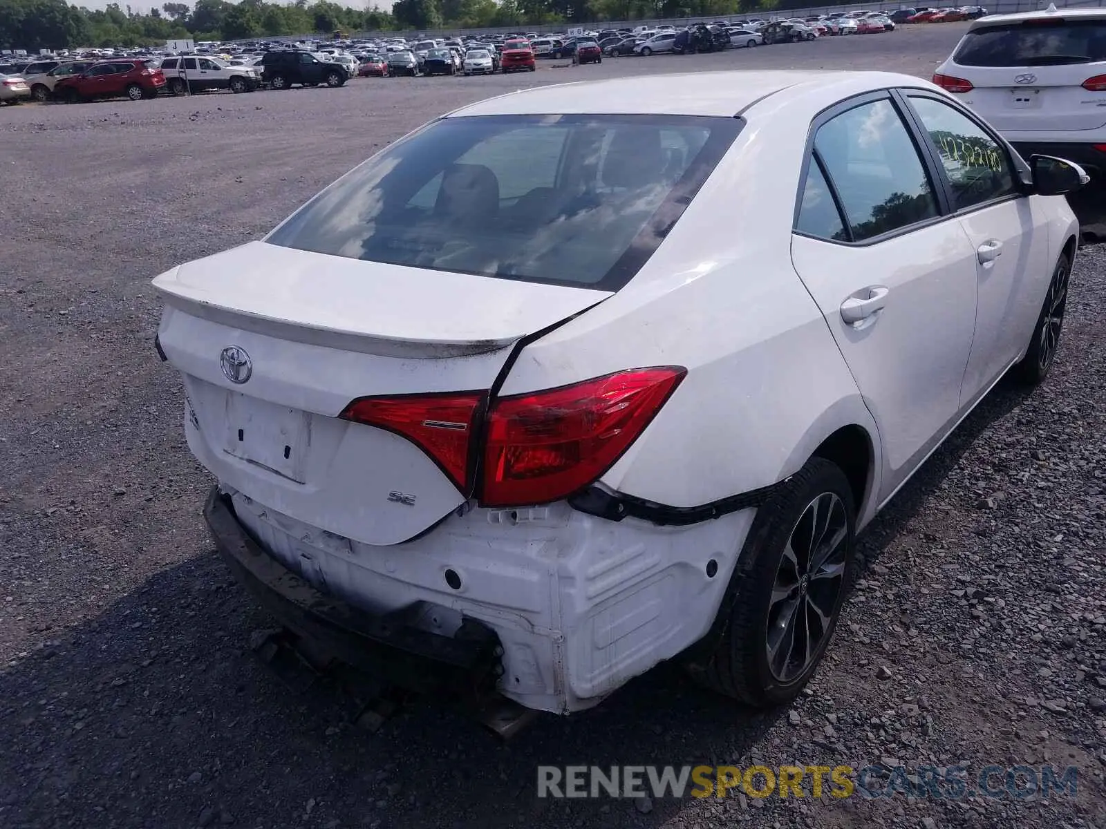 4 Photograph of a damaged car 2T1BURHE7KC176778 TOYOTA COROLLA 2019