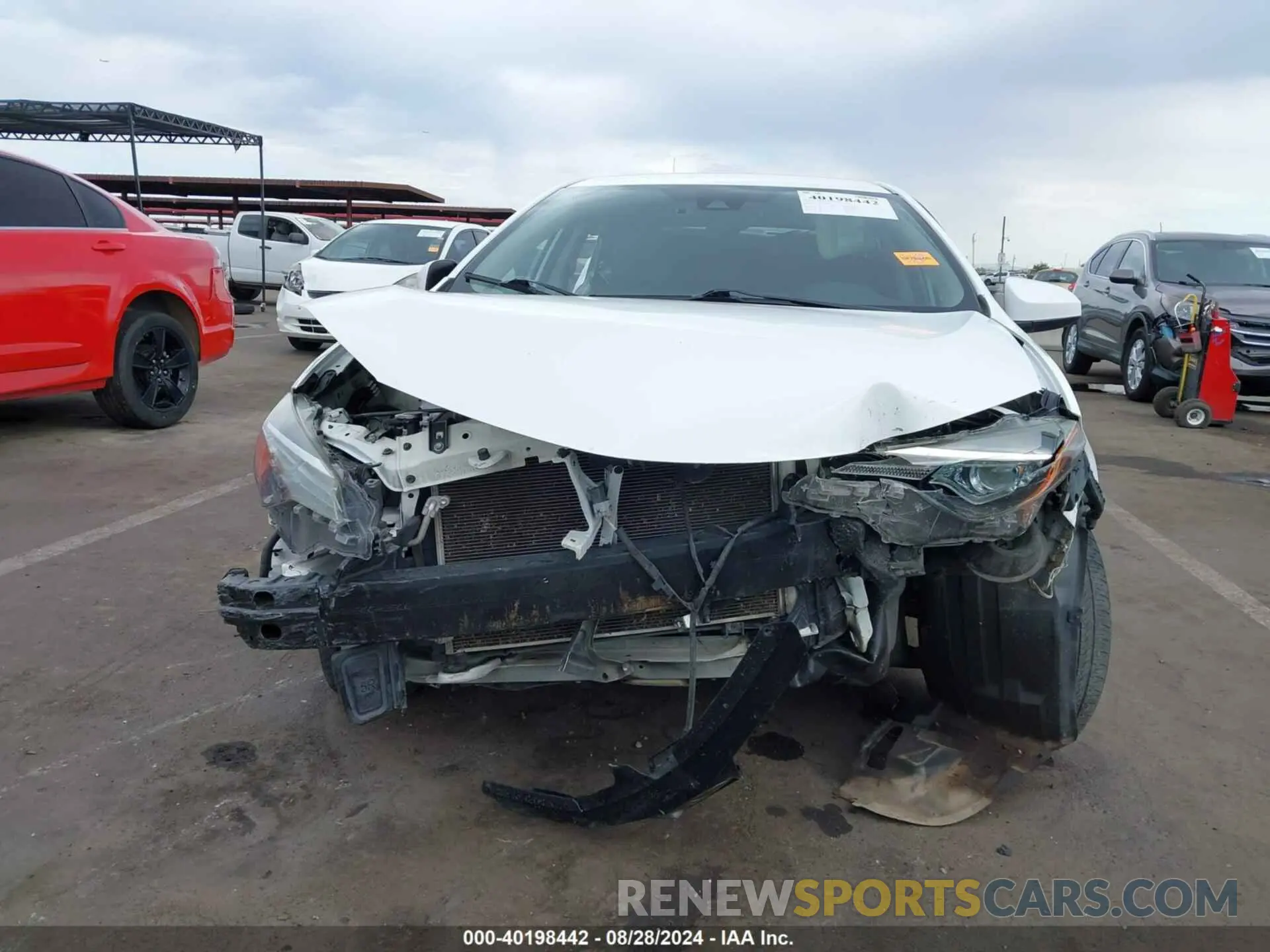 6 Фотография поврежденного автомобиля 2T1BURHE7KC180085 TOYOTA COROLLA 2019