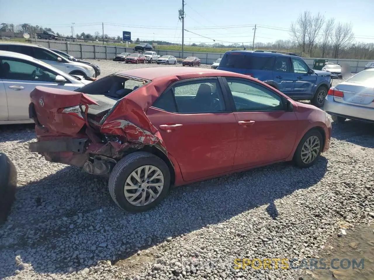 3 Фотография поврежденного автомобиля 2T1BURHE7KC189160 TOYOTA COROLLA 2019