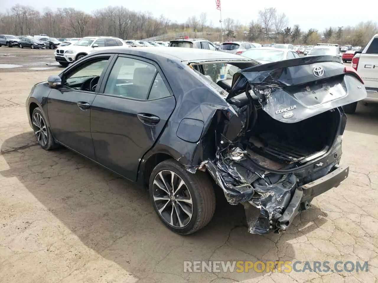 2 Фотография поврежденного автомобиля 2T1BURHE7KC192852 TOYOTA COROLLA 2019