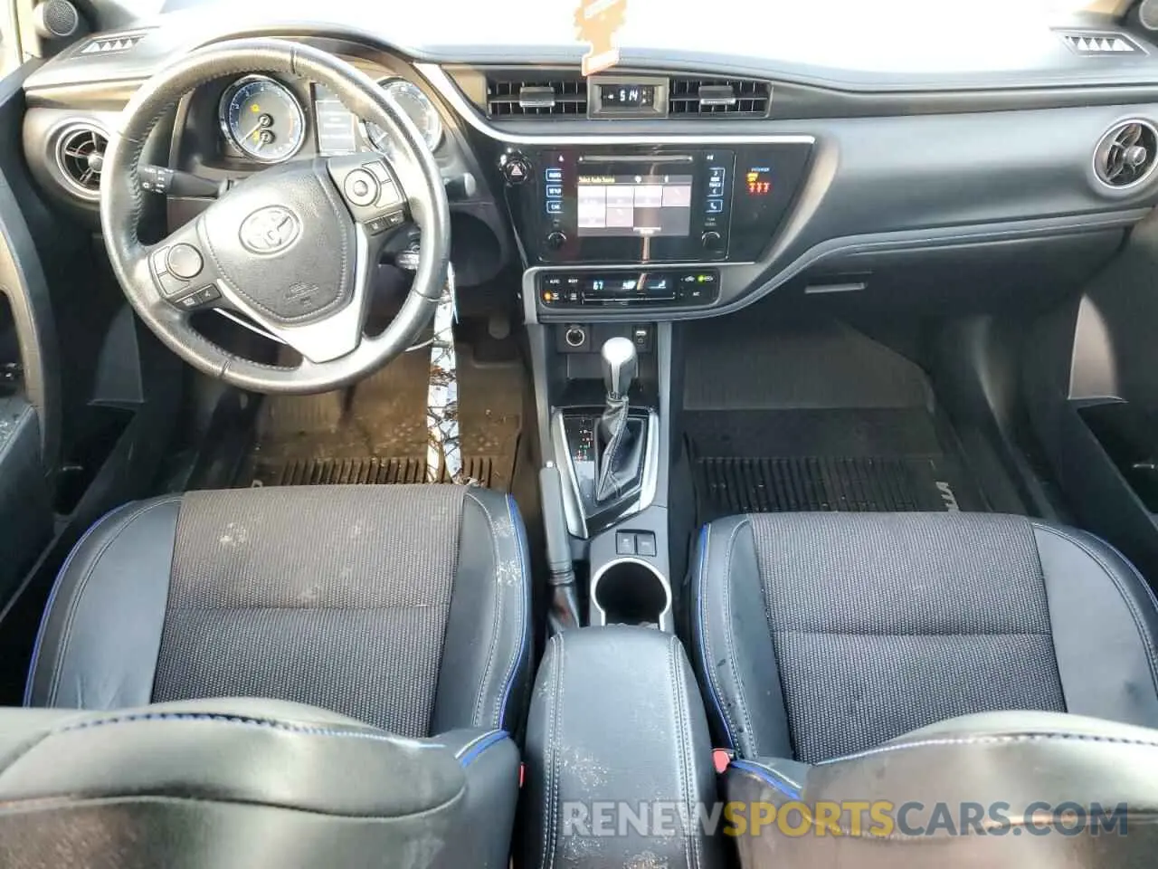 8 Фотография поврежденного автомобиля 2T1BURHE7KC198845 TOYOTA COROLLA 2019