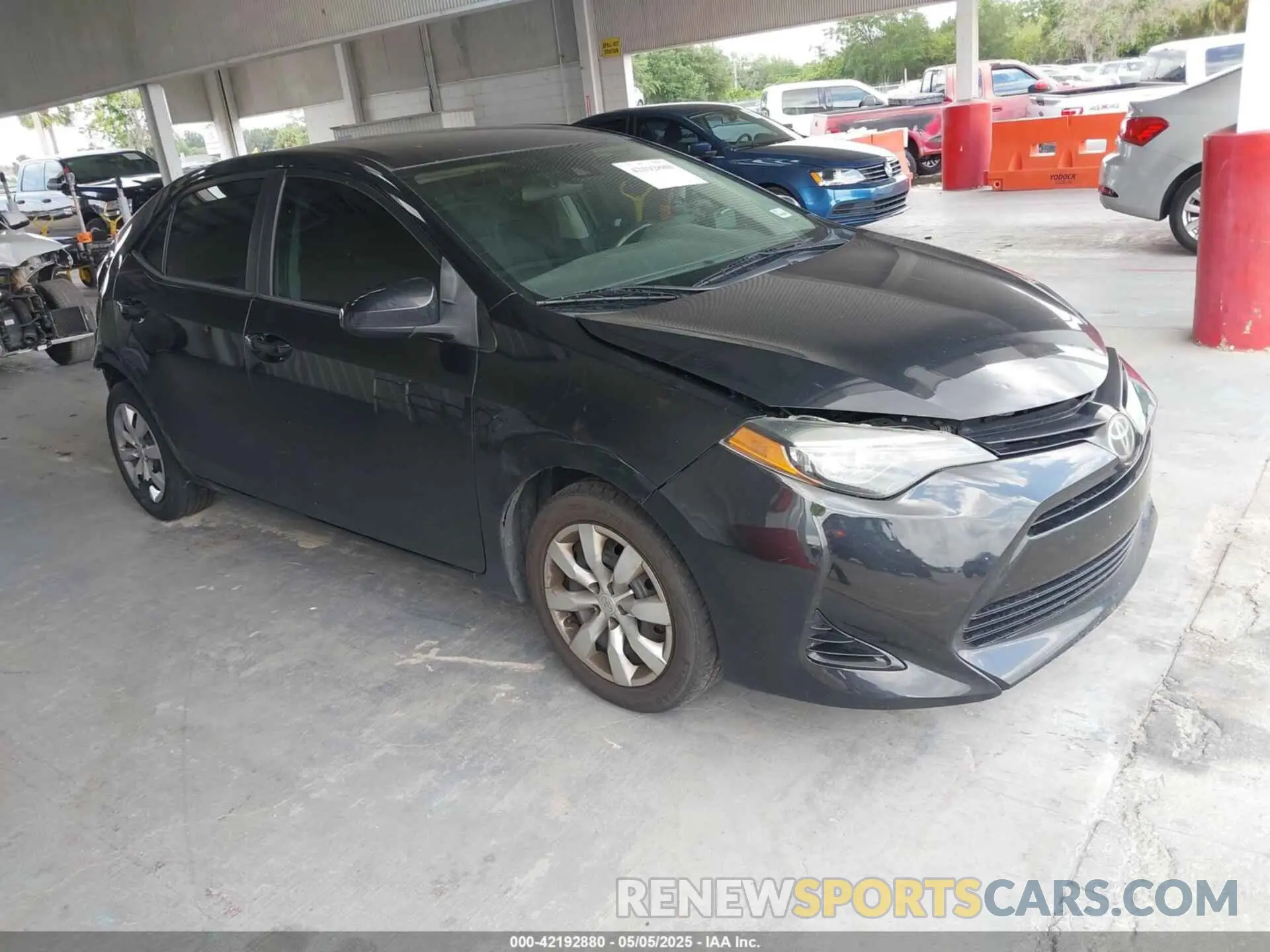 1 Photograph of a damaged car 2T1BURHE7KC198974 TOYOTA COROLLA 2019