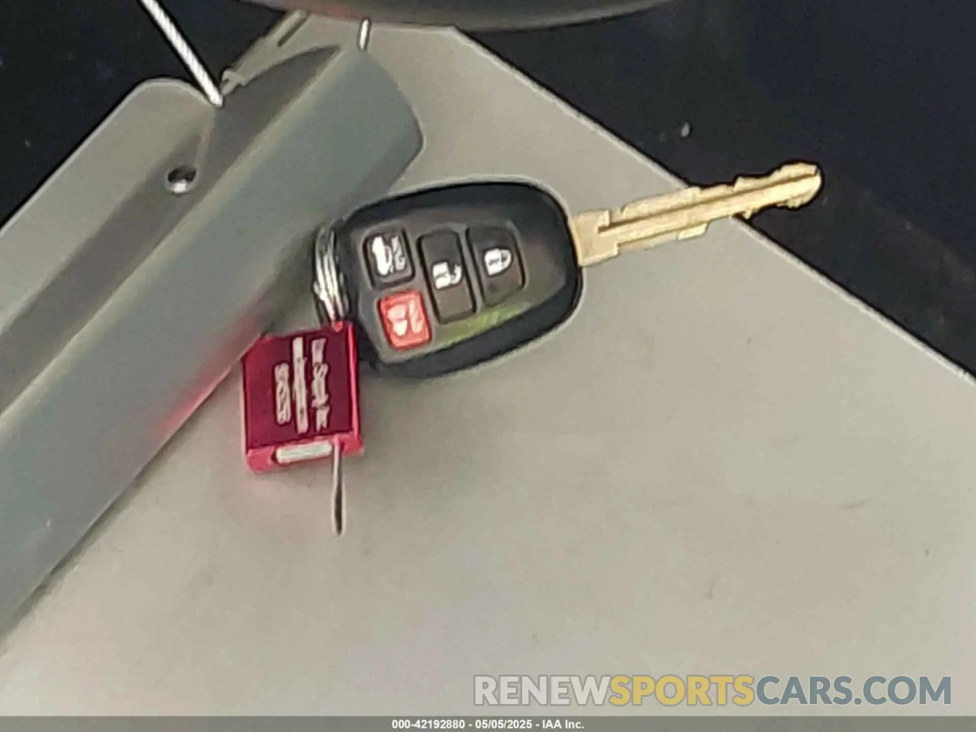 11 Photograph of a damaged car 2T1BURHE7KC198974 TOYOTA COROLLA 2019