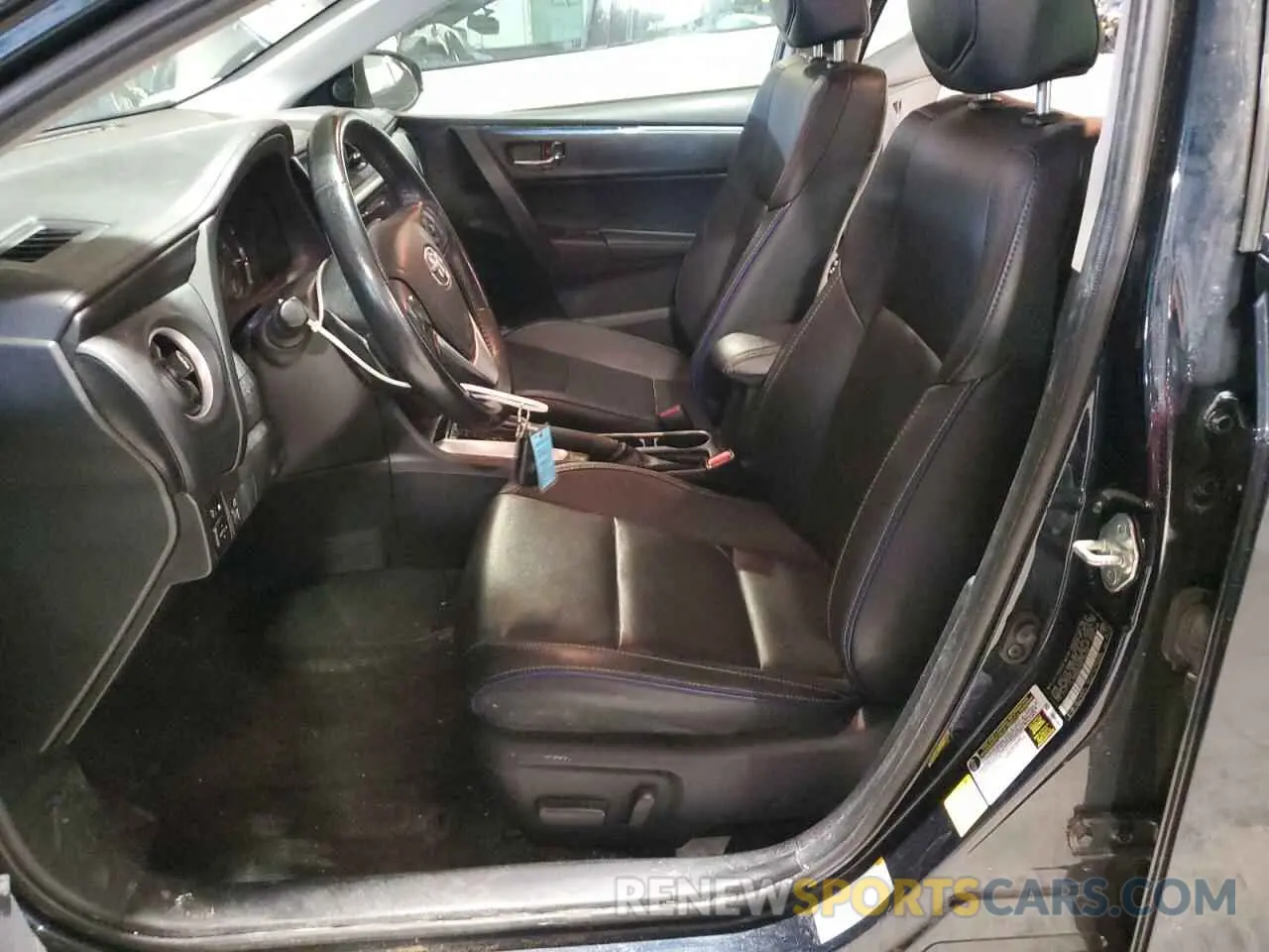 7 Photograph of a damaged car 2T1BURHE7KC199459 TOYOTA COROLLA 2019