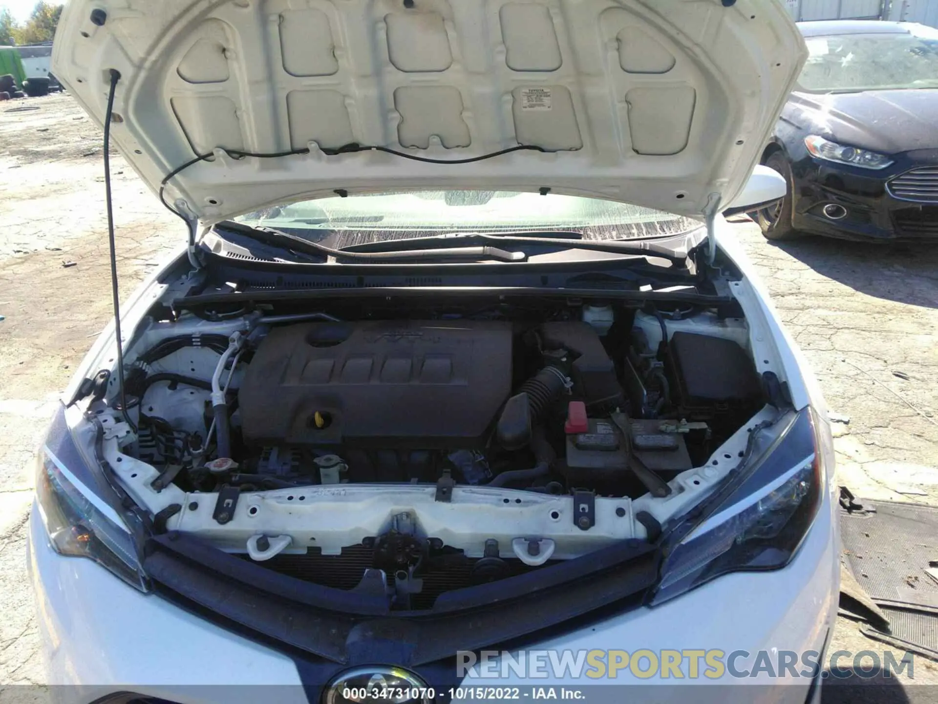 10 Photograph of a damaged car 2T1BURHE7KC204255 TOYOTA COROLLA 2019