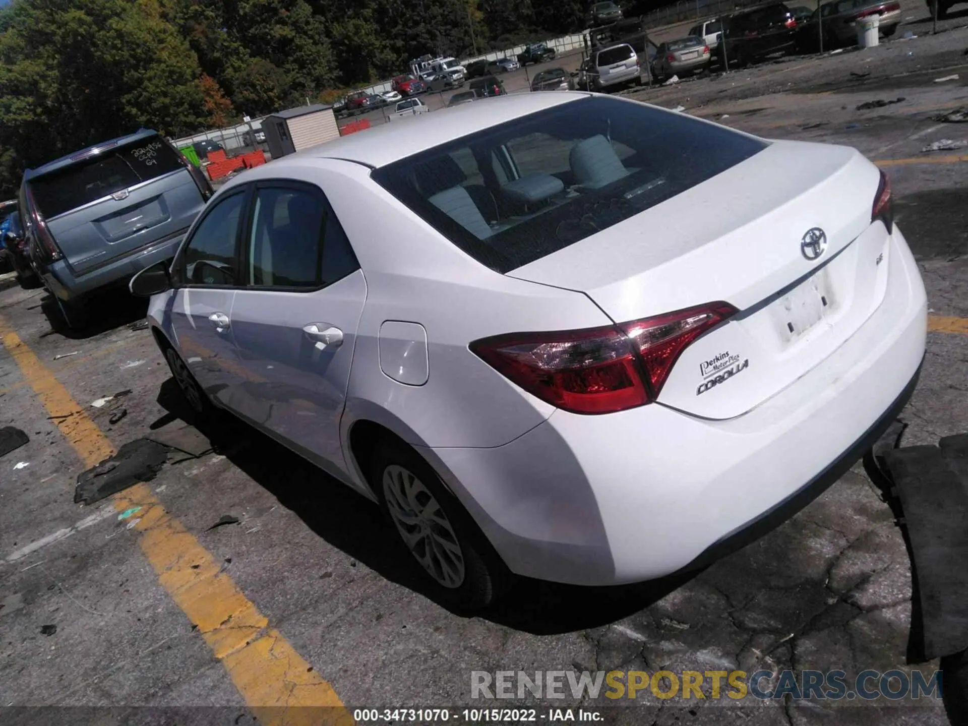 3 Photograph of a damaged car 2T1BURHE7KC204255 TOYOTA COROLLA 2019