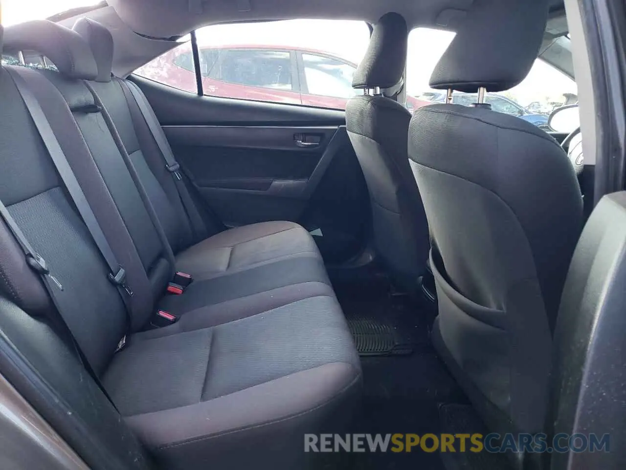 10 Фотография поврежденного автомобиля 2T1BURHE7KC208550 TOYOTA COROLLA 2019