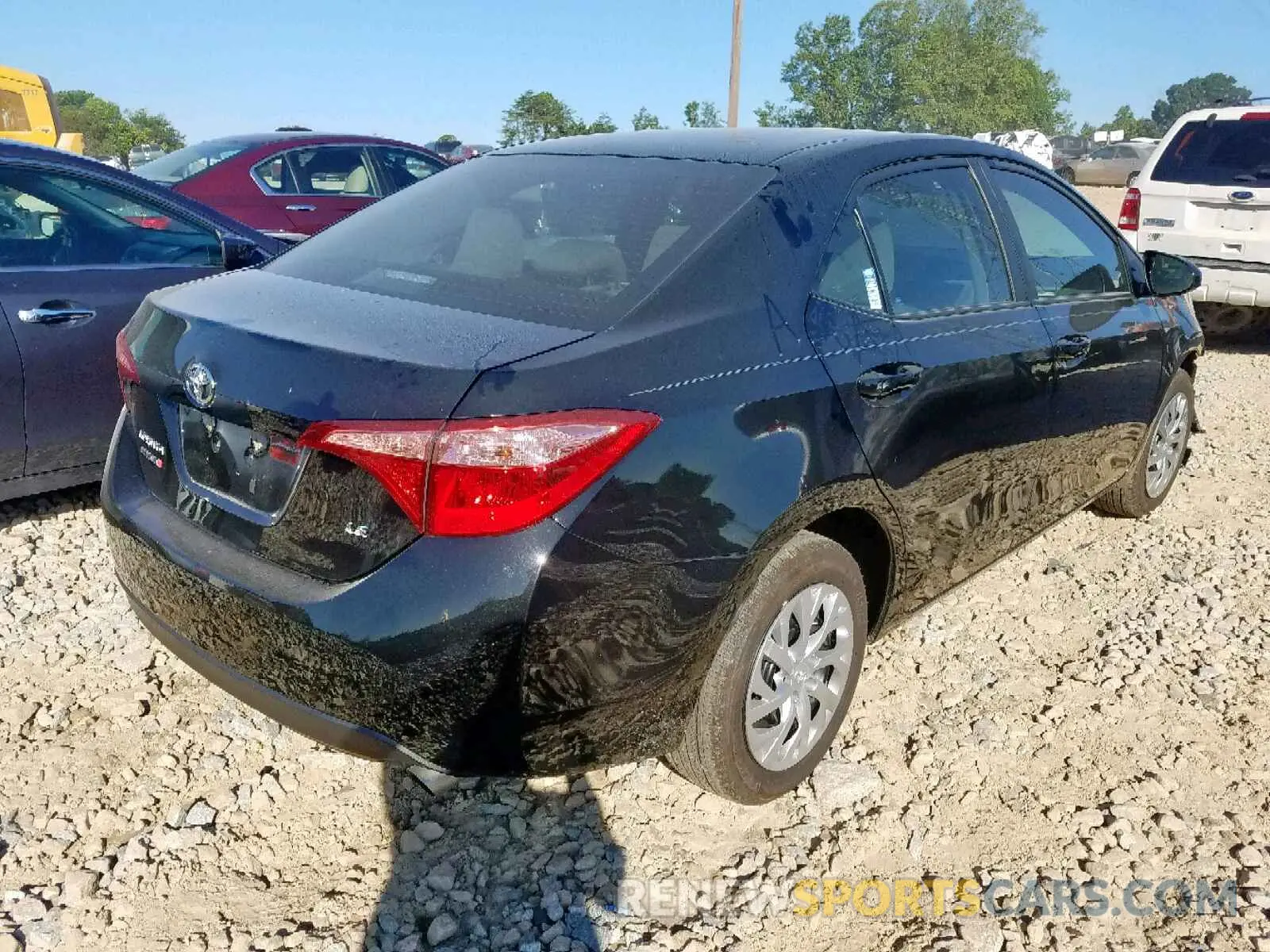 4 Photograph of a damaged car 2T1BURHE7KC209889 TOYOTA COROLLA 2019