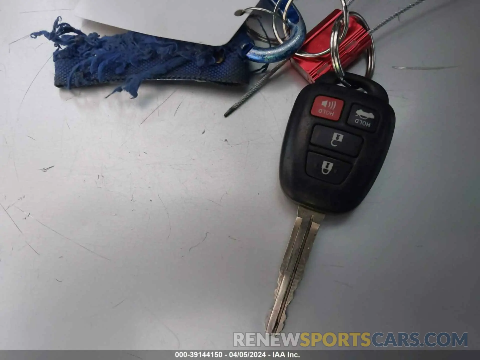 11 Photograph of a damaged car 2T1BURHE7KC211836 TOYOTA COROLLA 2019