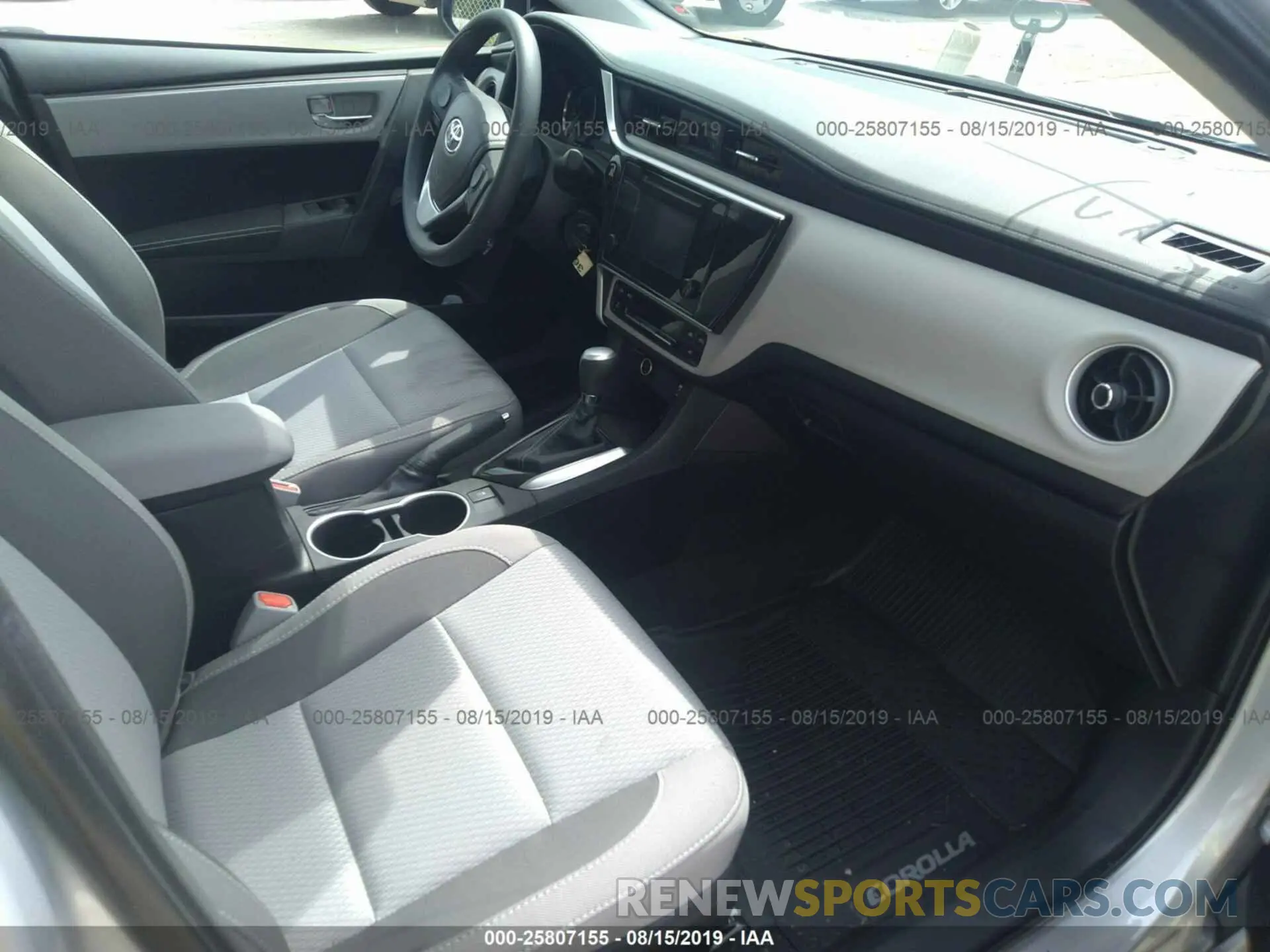5 Photograph of a damaged car 2T1BURHE7KC214378 TOYOTA COROLLA 2019