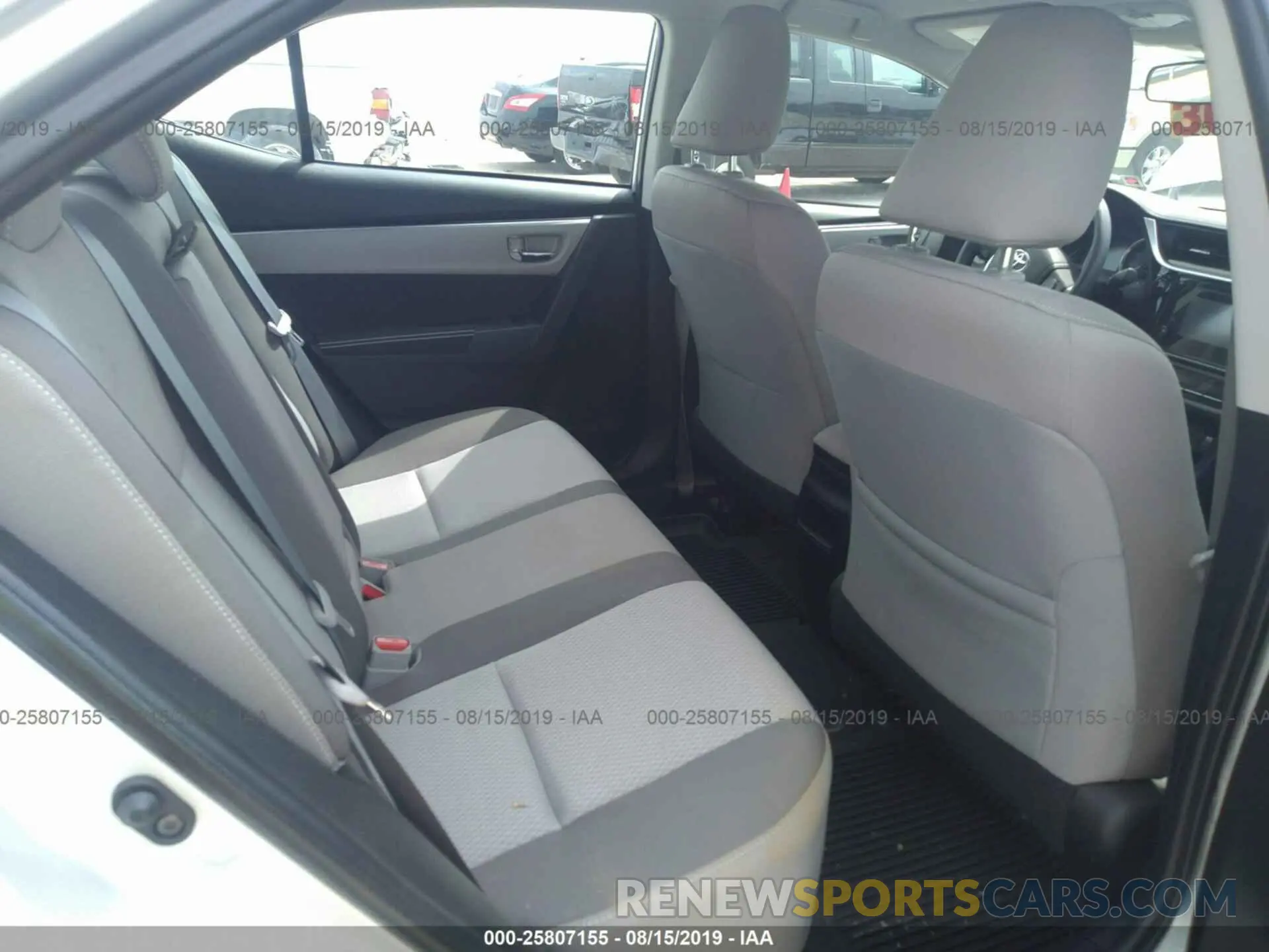 8 Photograph of a damaged car 2T1BURHE7KC214378 TOYOTA COROLLA 2019
