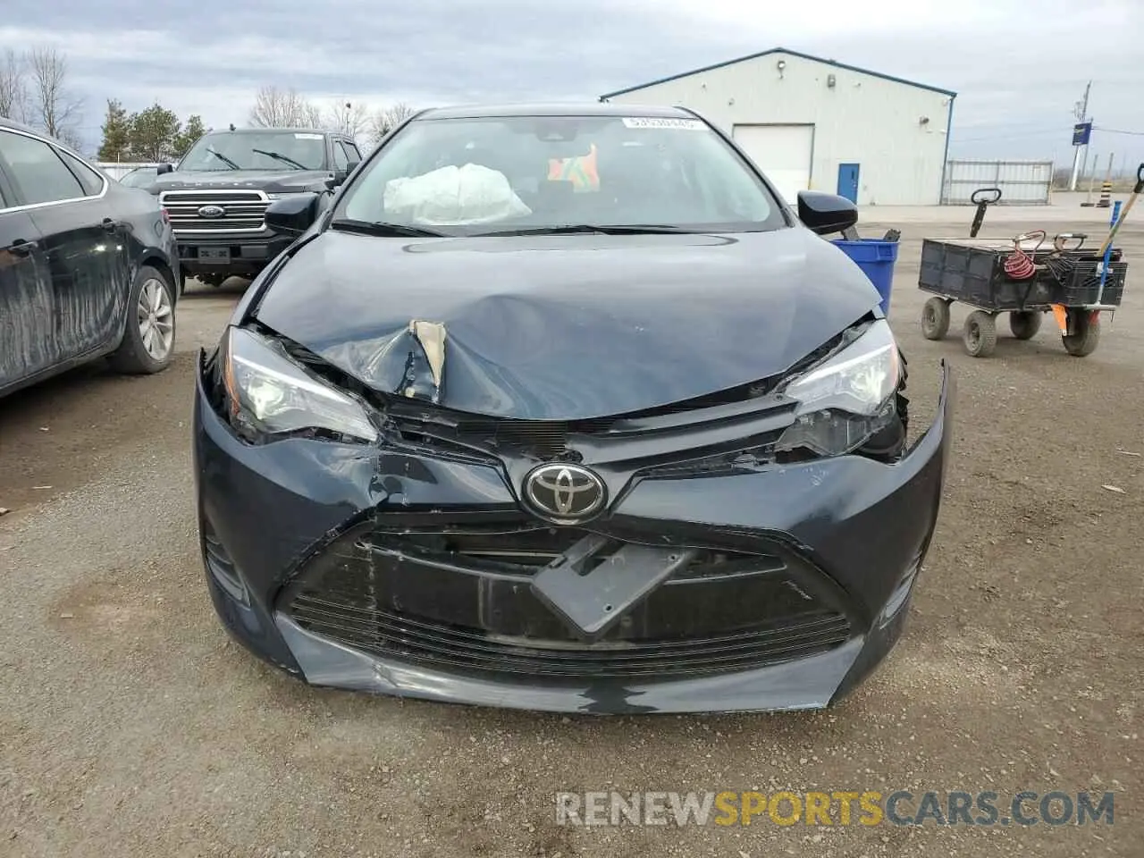 5 Фотография поврежденного автомобиля 2T1BURHE7KC243735 TOYOTA COROLLA 2019
