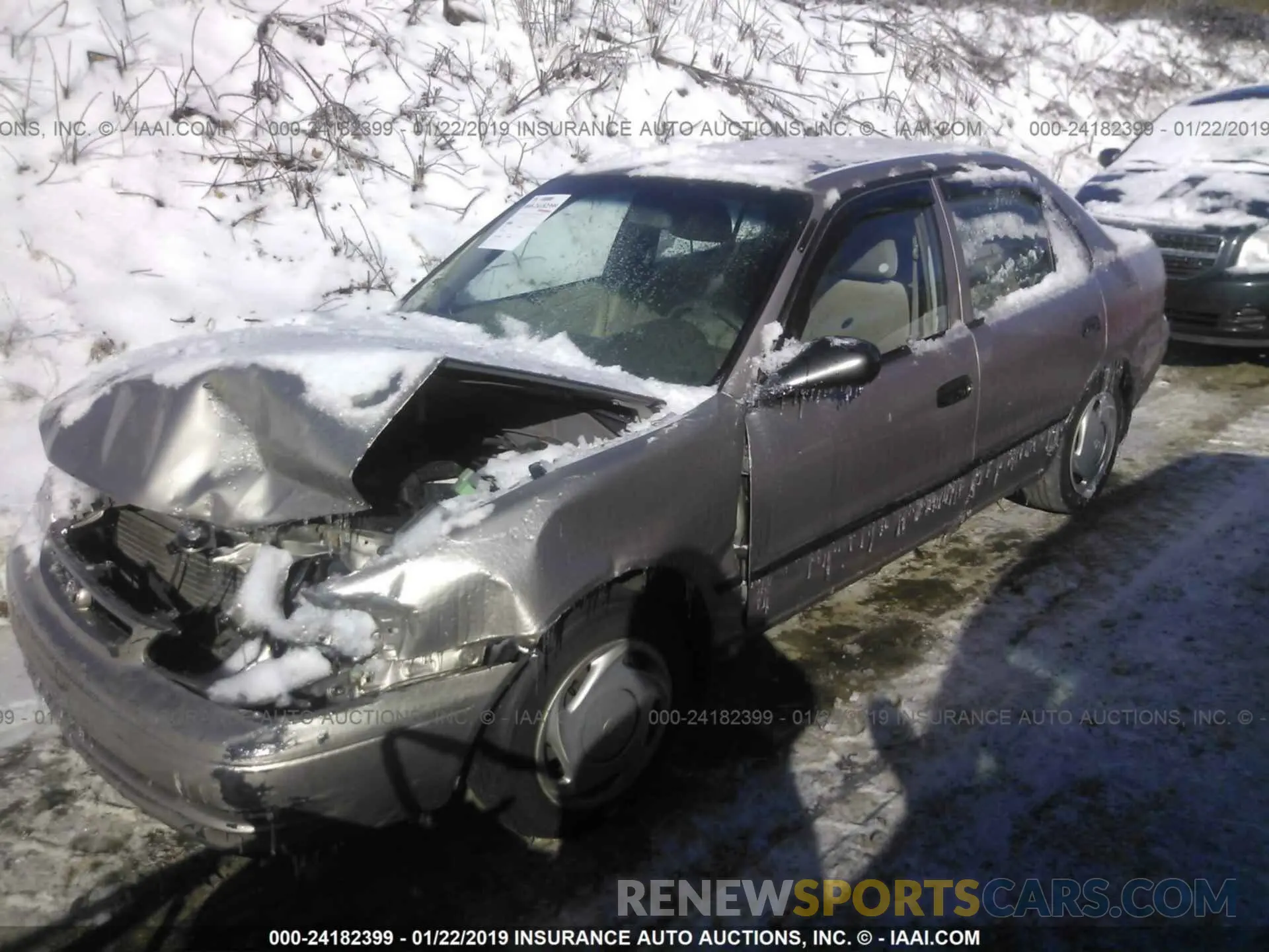 2 Photograph of a damaged car 2T1BURHE8KC128870 TOYOTA COROLLA 2019