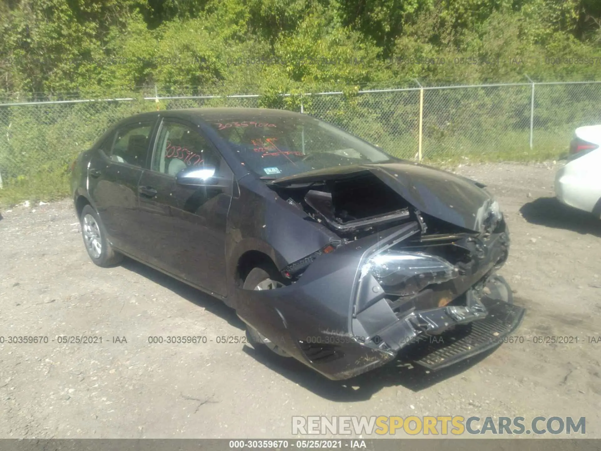 1 Photograph of a damaged car 2T1BURHE8KC131171 TOYOTA COROLLA 2019