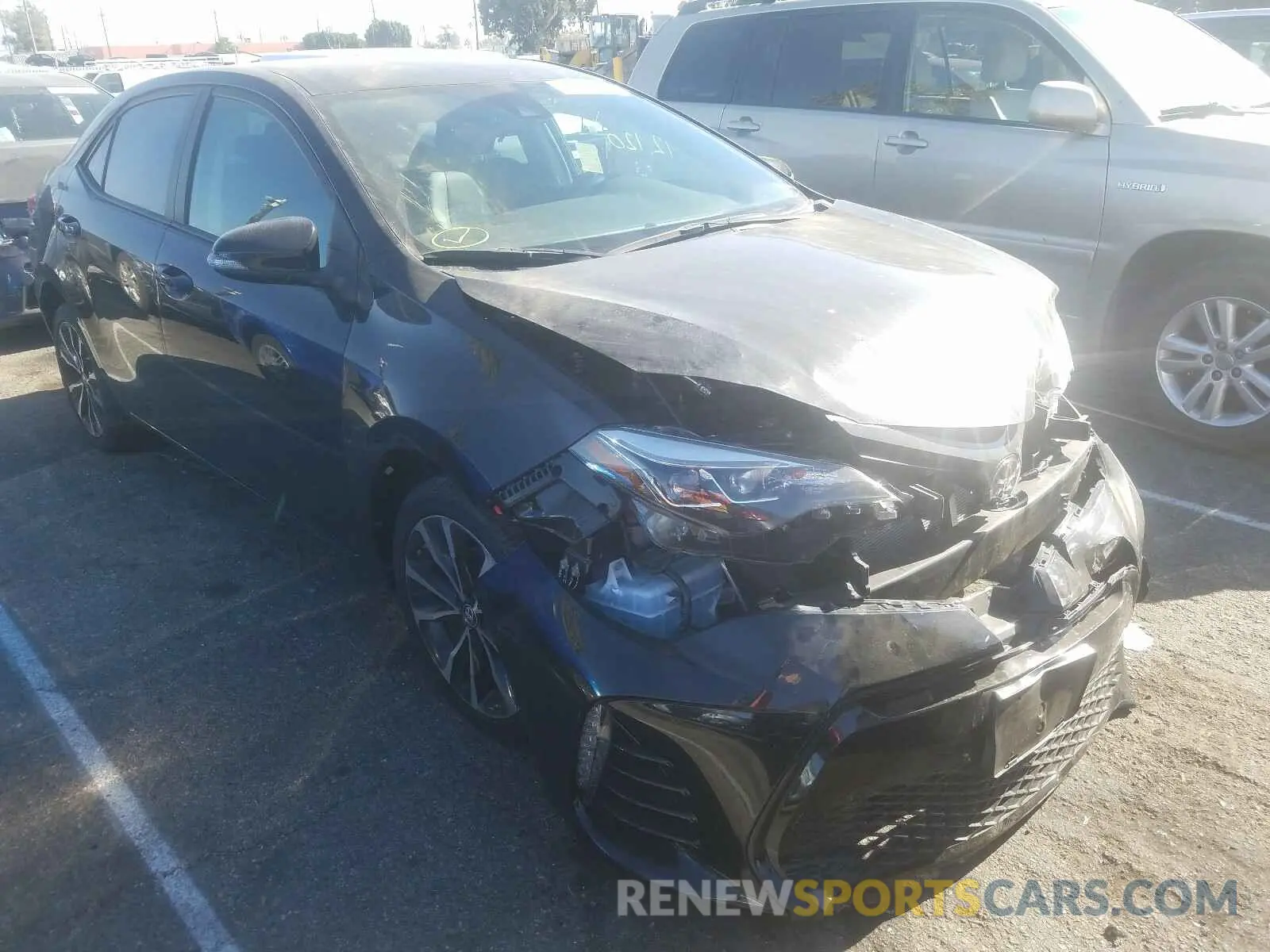 1 Фотография поврежденного автомобиля 2T1BURHE8KC137178 TOYOTA COROLLA 2019