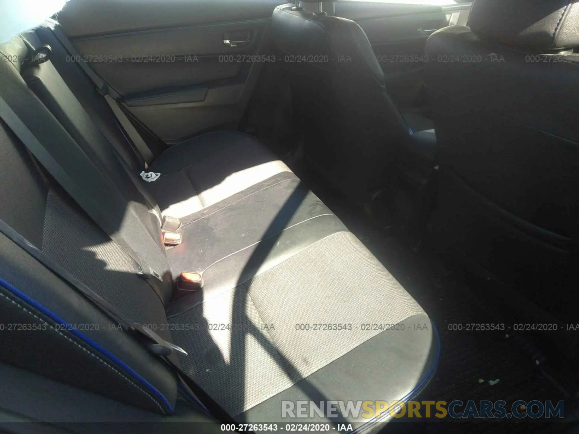 8 Photograph of a damaged car 2T1BURHE8KC143658 TOYOTA COROLLA 2019