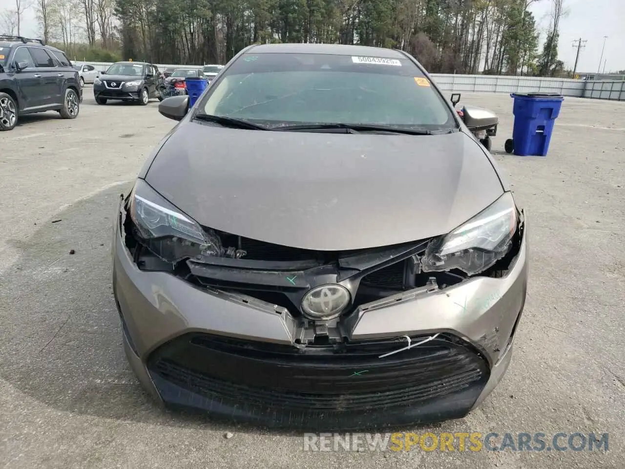 5 Photograph of a damaged car 2T1BURHE8KC143837 TOYOTA COROLLA 2019