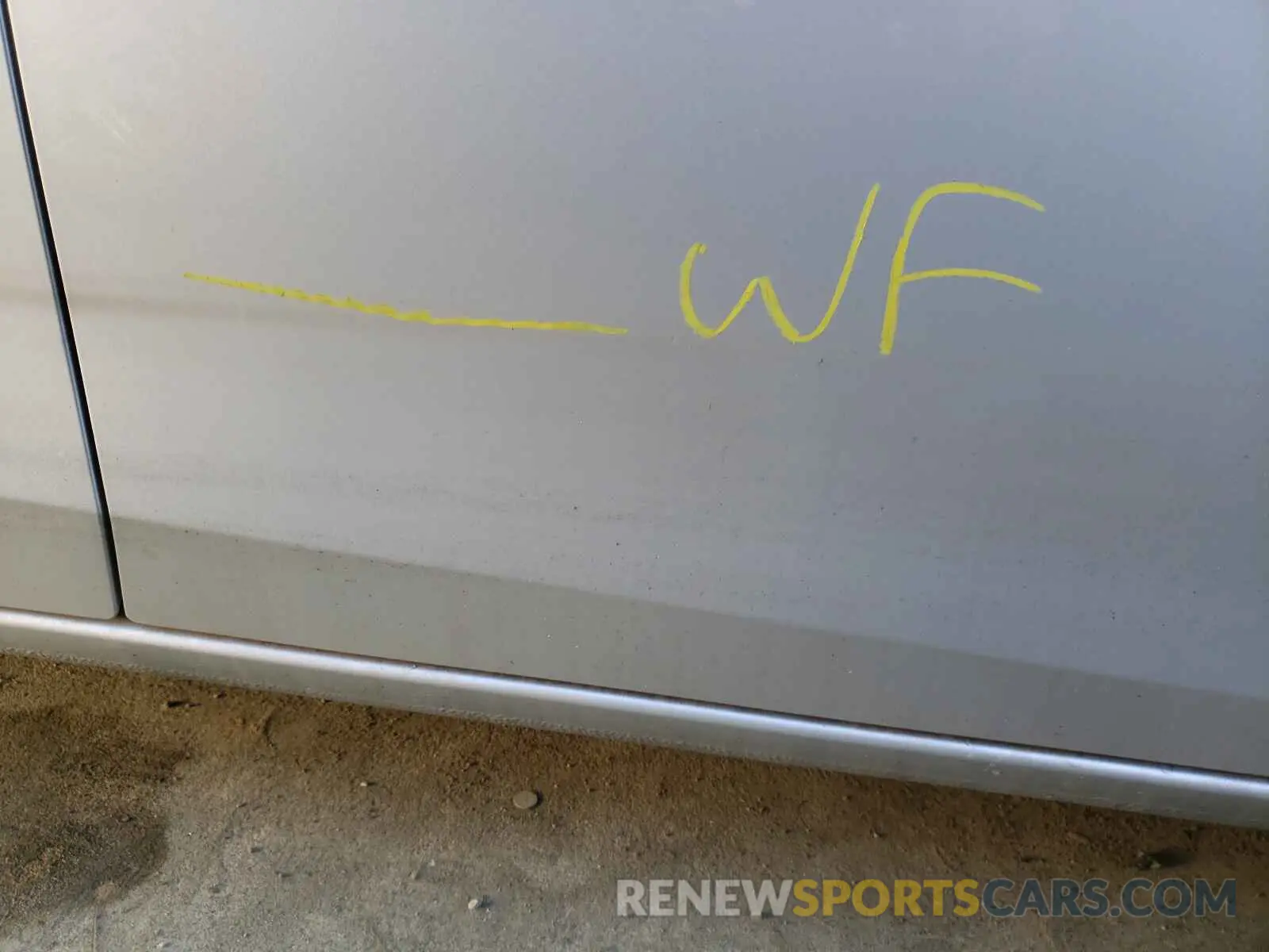 9 Photograph of a damaged car 2T1BURHE8KC146396 TOYOTA COROLLA 2019