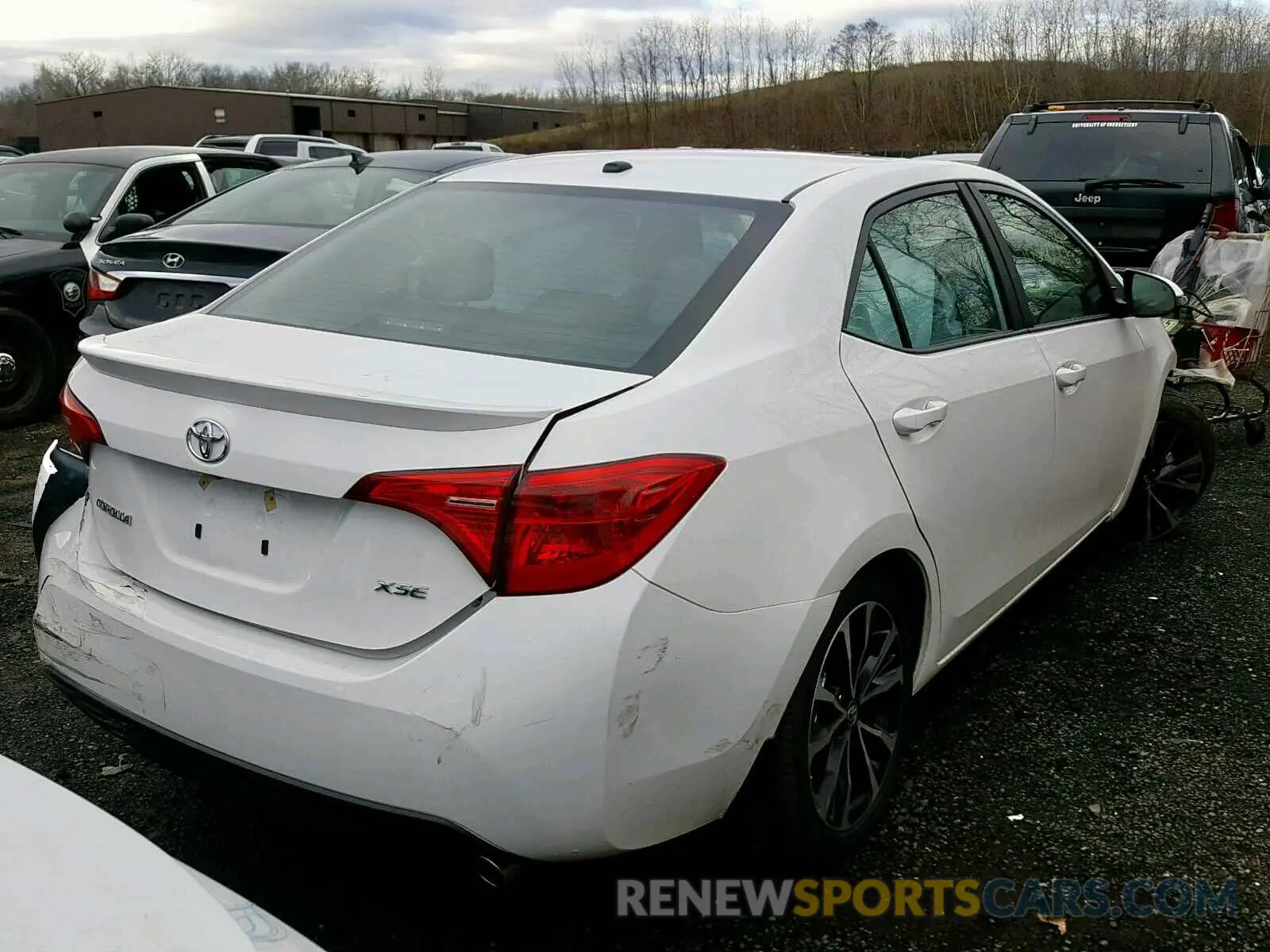 4 Photograph of a damaged car 2T1BURHE8KC154451 TOYOTA COROLLA 2019