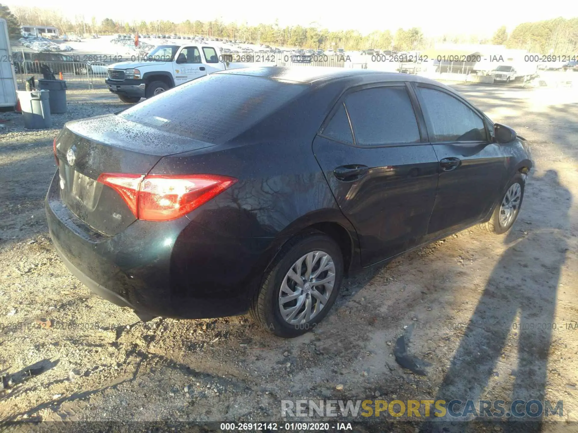 4 Photograph of a damaged car 2T1BURHE8KC172013 TOYOTA COROLLA 2019