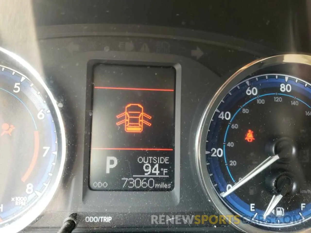 8 Photograph of a damaged car 2T1BURHE8KC206225 TOYOTA COROLLA 2019