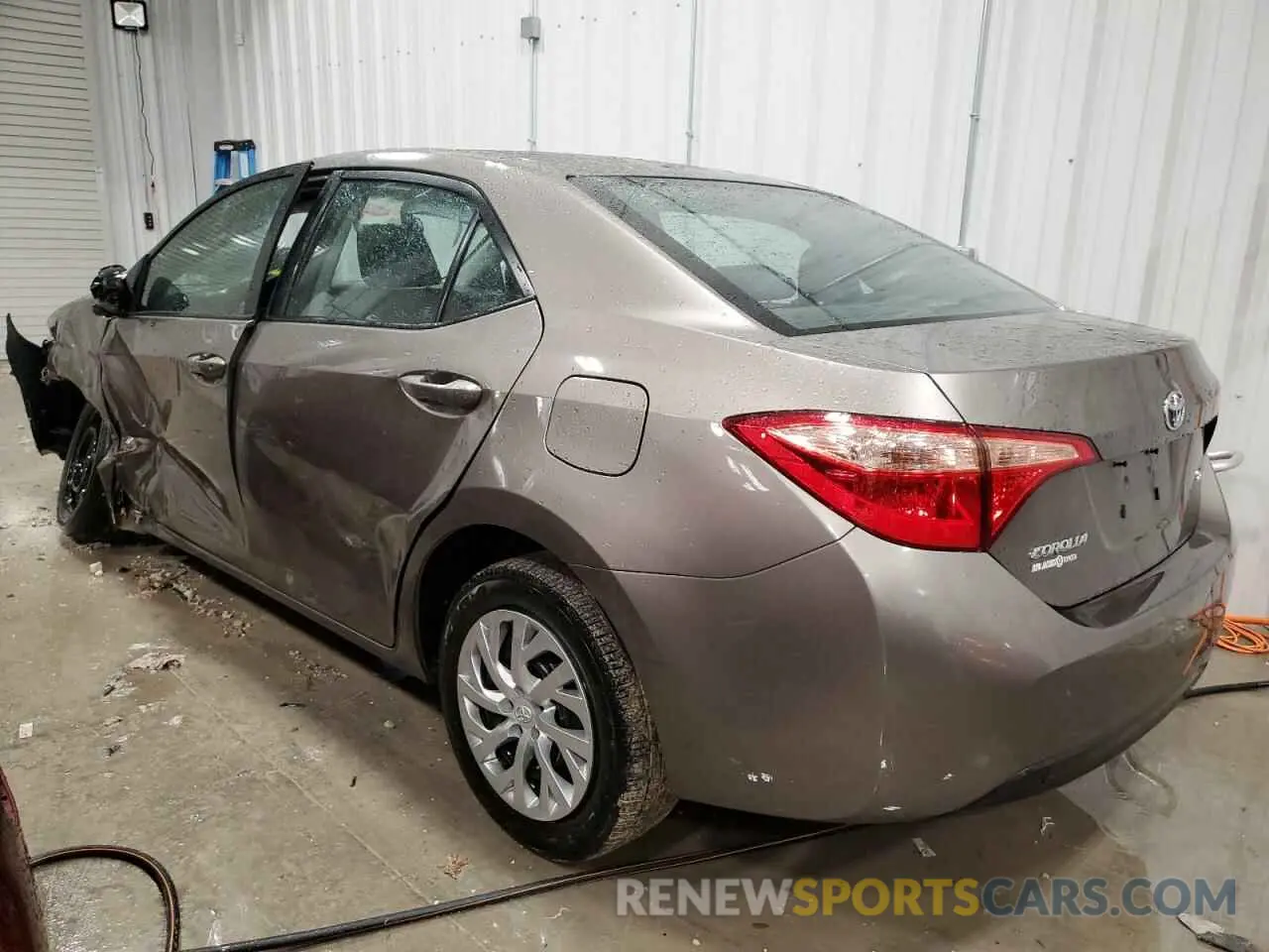 2 Photograph of a damaged car 2T1BURHE8KC220092 TOYOTA COROLLA 2019