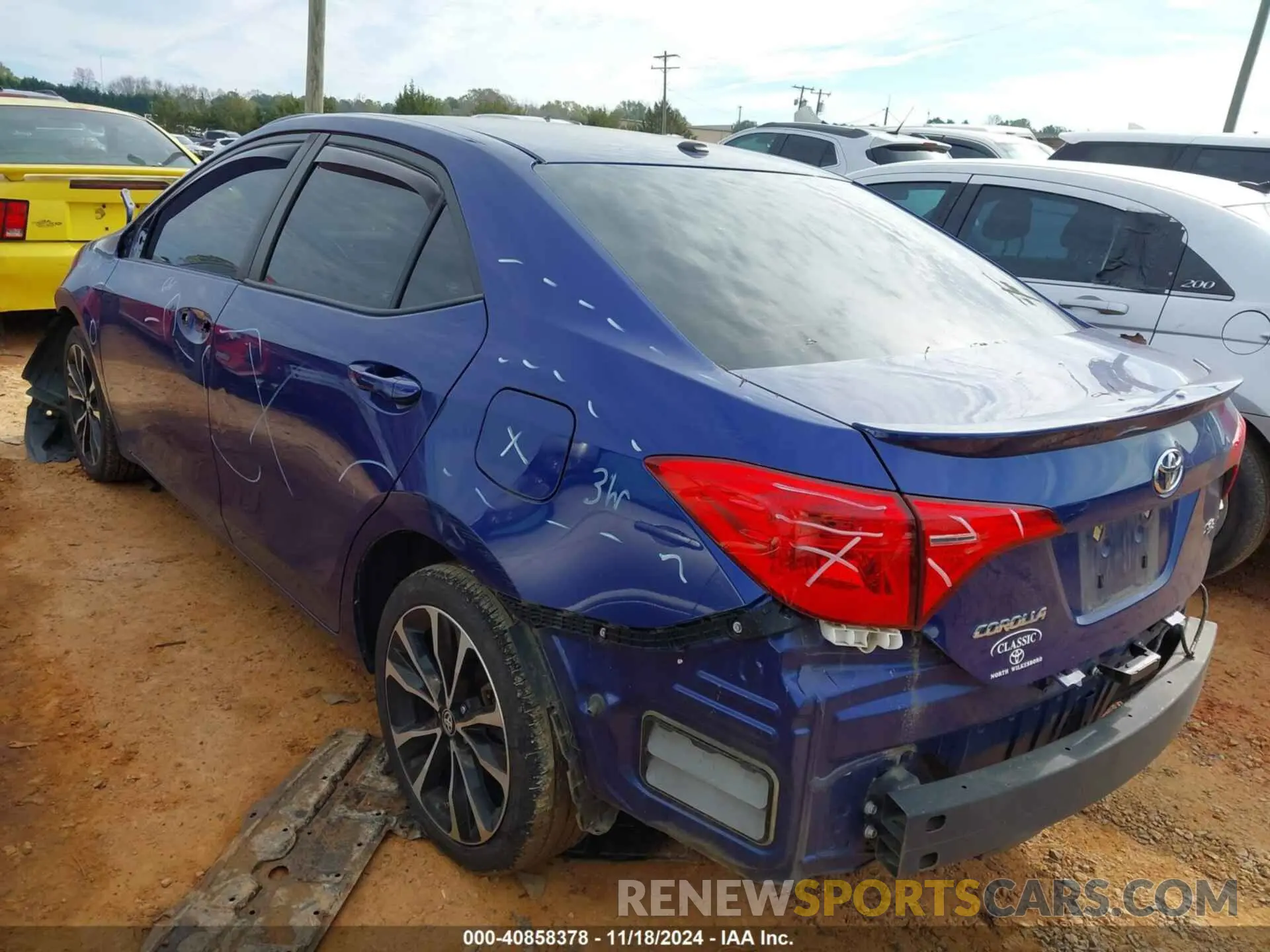 3 Фотография поврежденного автомобиля 2T1BURHE8KC224479 TOYOTA COROLLA 2019