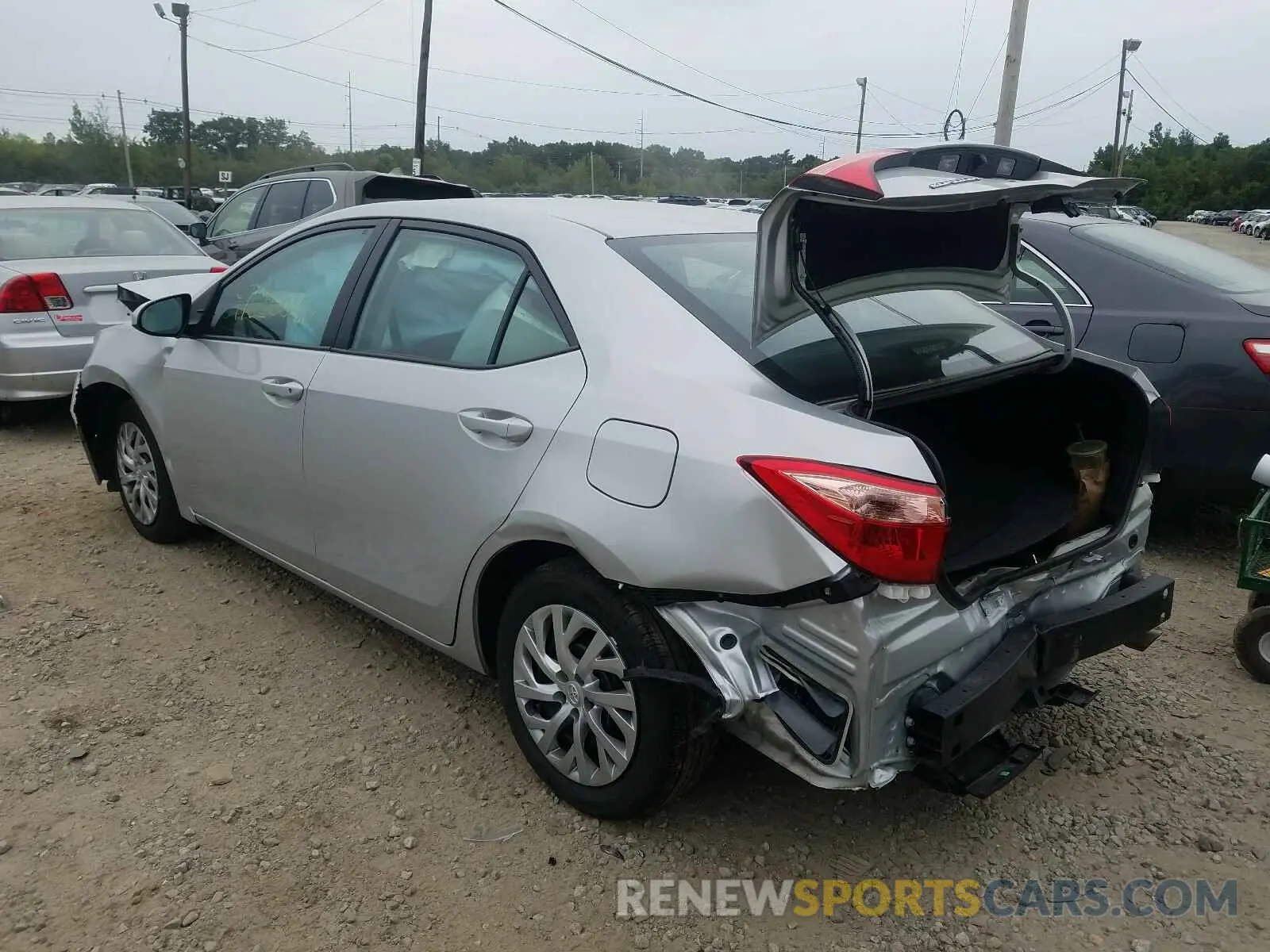 3 Photograph of a damaged car 2T1BURHE8KC234767 TOYOTA COROLLA 2019