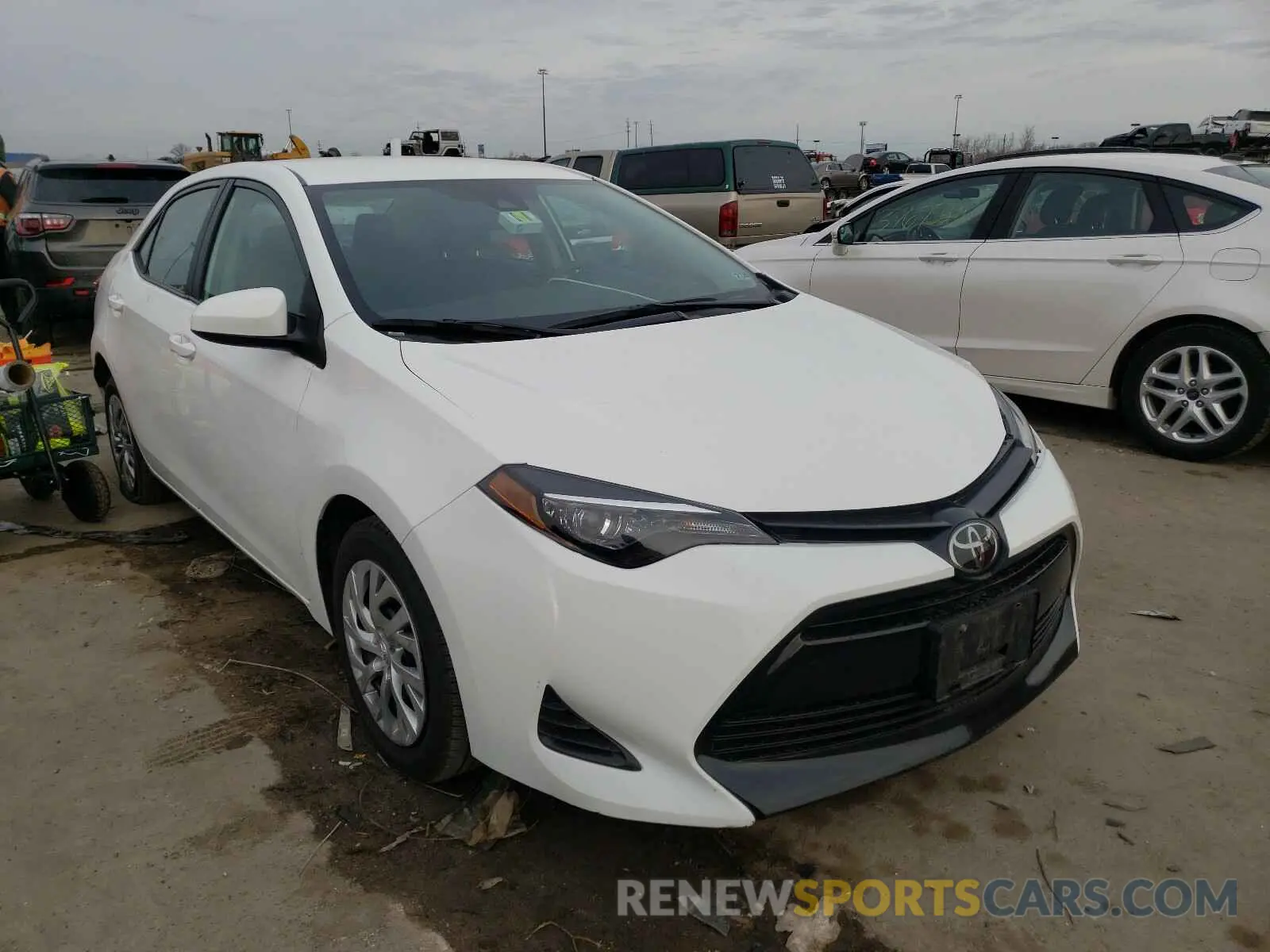 1 Photograph of a damaged car 2T1BURHE8KC240083 TOYOTA COROLLA 2019