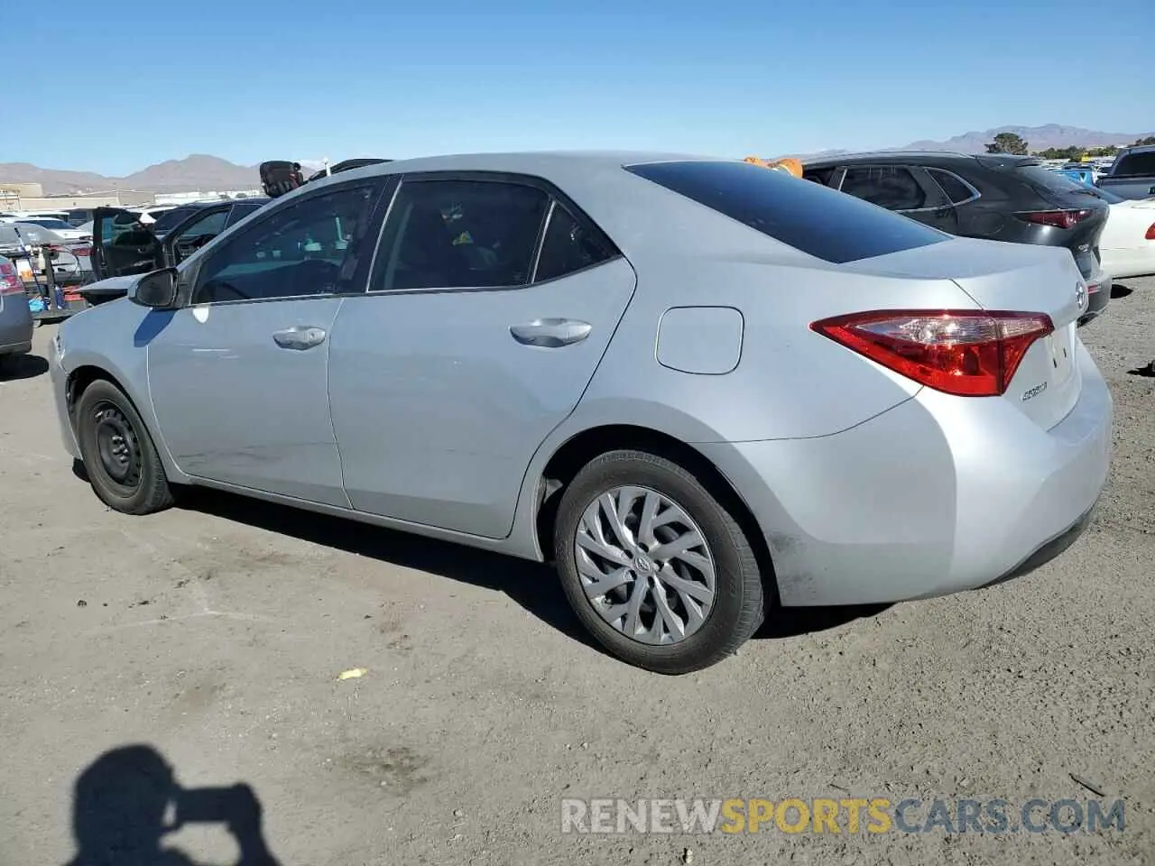 2 Photograph of a damaged car 2T1BURHE8KC243520 TOYOTA COROLLA 2019