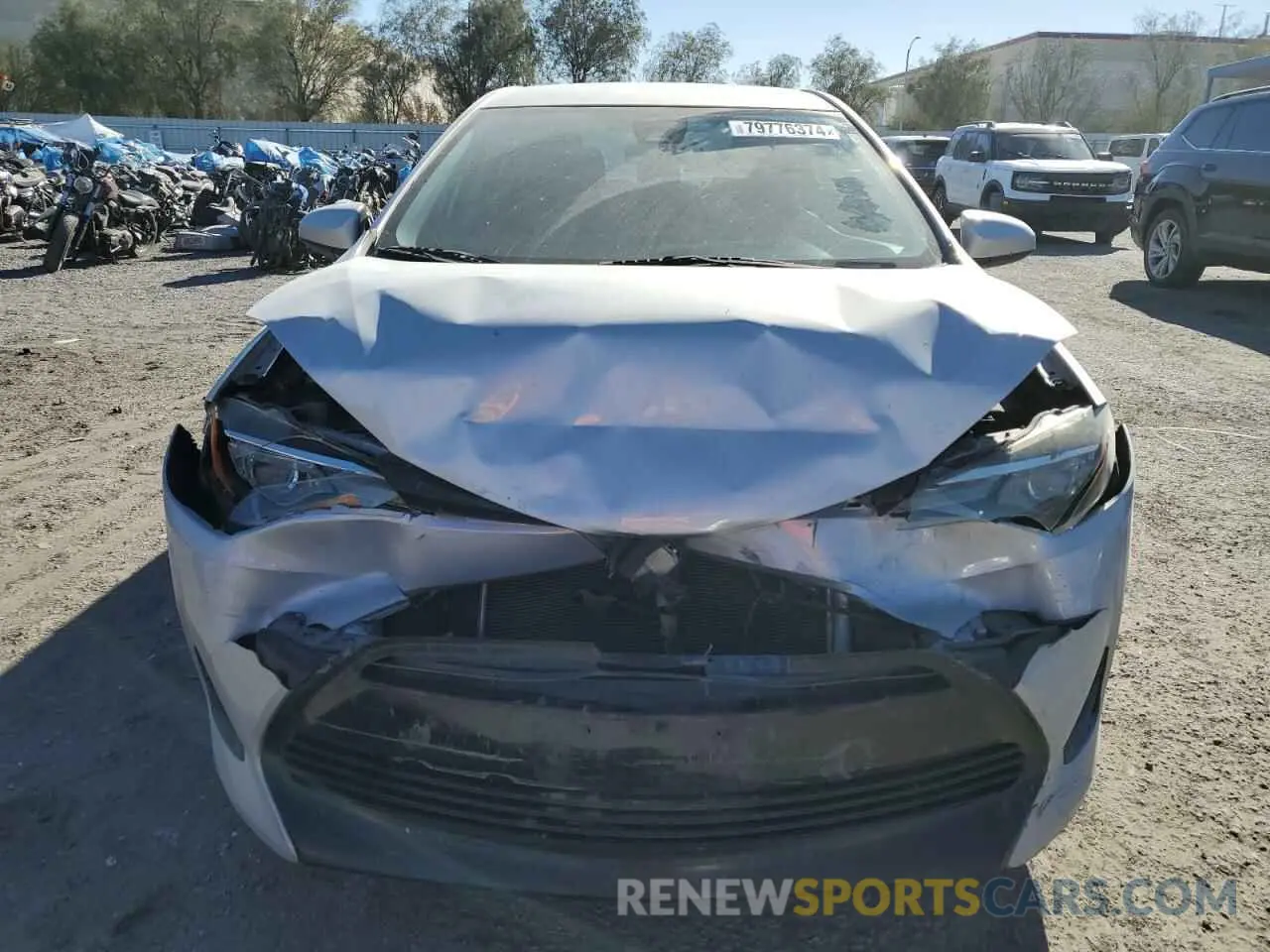 5 Photograph of a damaged car 2T1BURHE8KC243520 TOYOTA COROLLA 2019