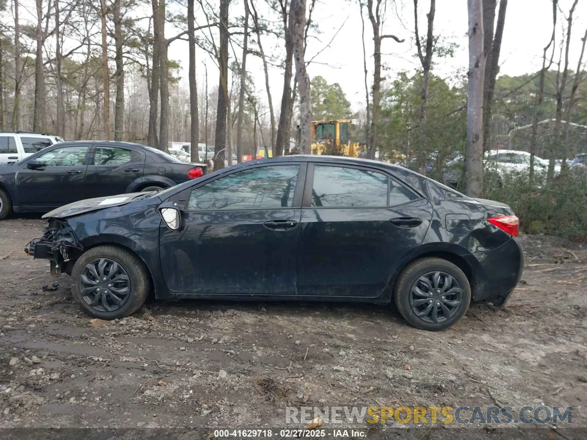 14 Photograph of a damaged car 2T1BURHE9KC136783 TOYOTA COROLLA 2019