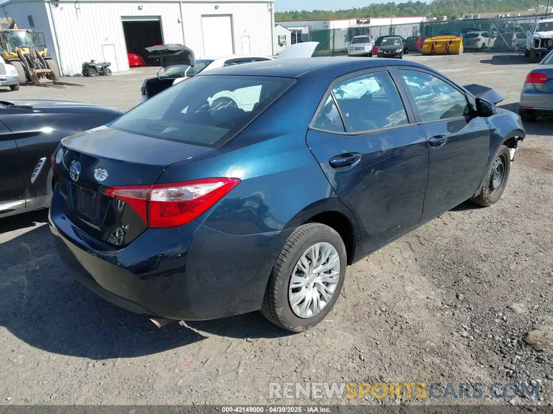 4 Фотография поврежденного автомобиля 2T1BURHE9KC140641 TOYOTA COROLLA 2019