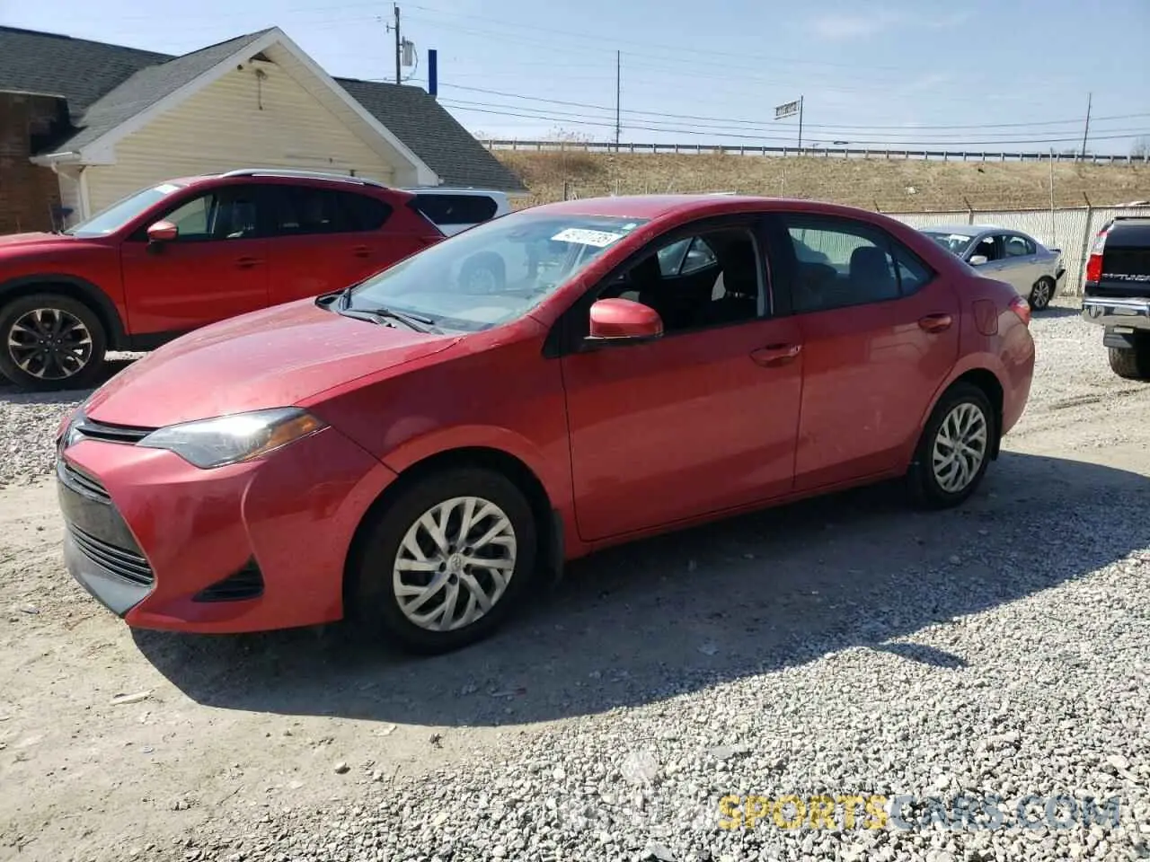 1 Фотография поврежденного автомобиля 2T1BURHE9KC157004 TOYOTA COROLLA 2019