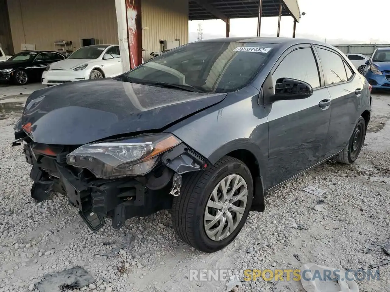 1 Photograph of a damaged car 2T1BURHE9KC158198 TOYOTA COROLLA 2019