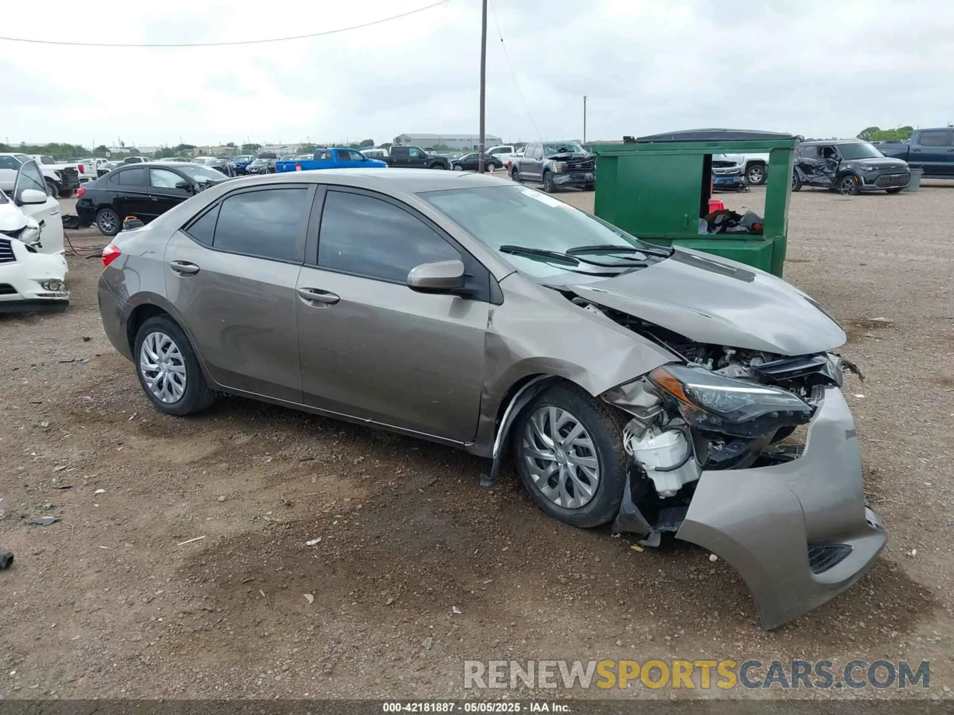 1 Фотография поврежденного автомобиля 2T1BURHE9KC160145 TOYOTA COROLLA 2019
