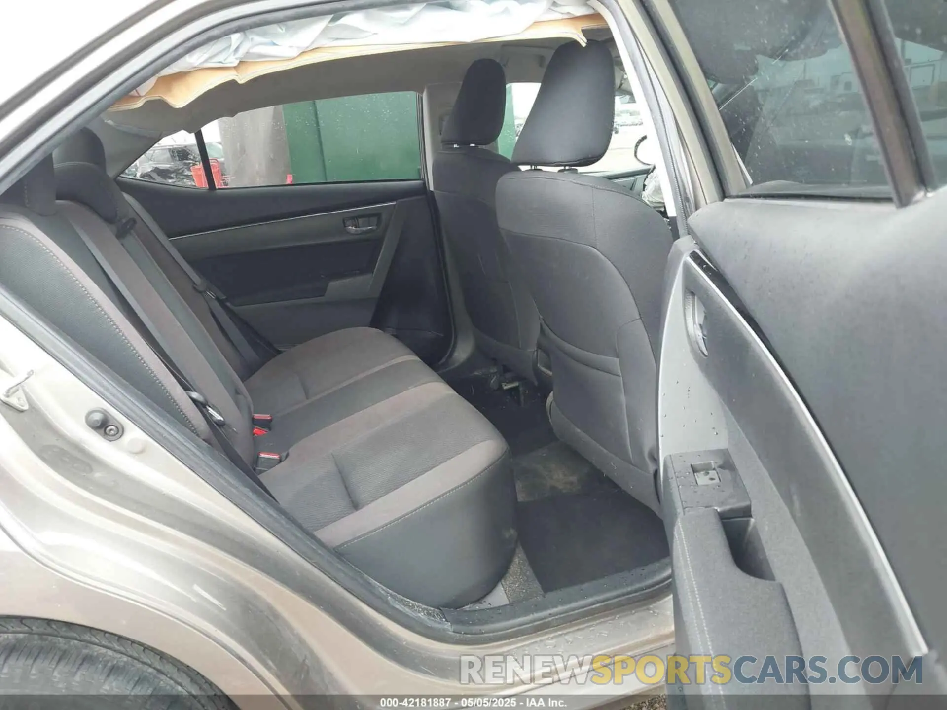8 Фотография поврежденного автомобиля 2T1BURHE9KC160145 TOYOTA COROLLA 2019