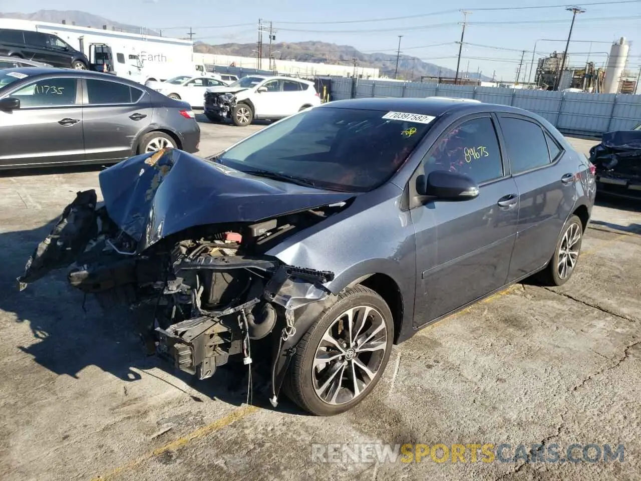 1 Фотография поврежденного автомобиля 2T1BURHE9KC166298 TOYOTA COROLLA 2019