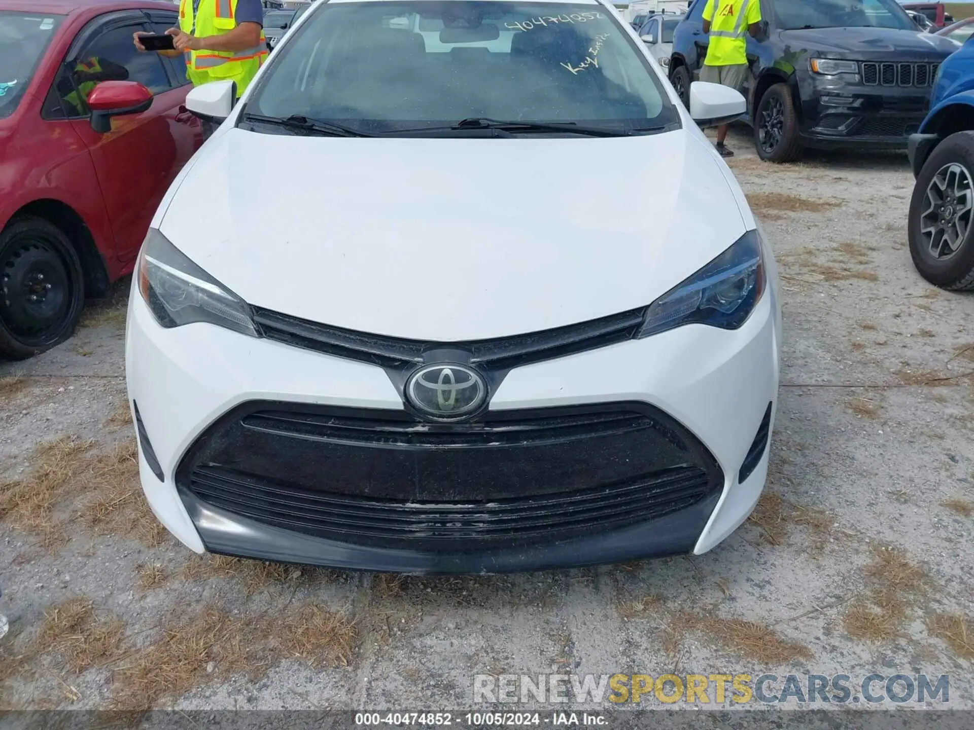12 Photograph of a damaged car 2T1BURHE9KC176927 TOYOTA COROLLA 2019